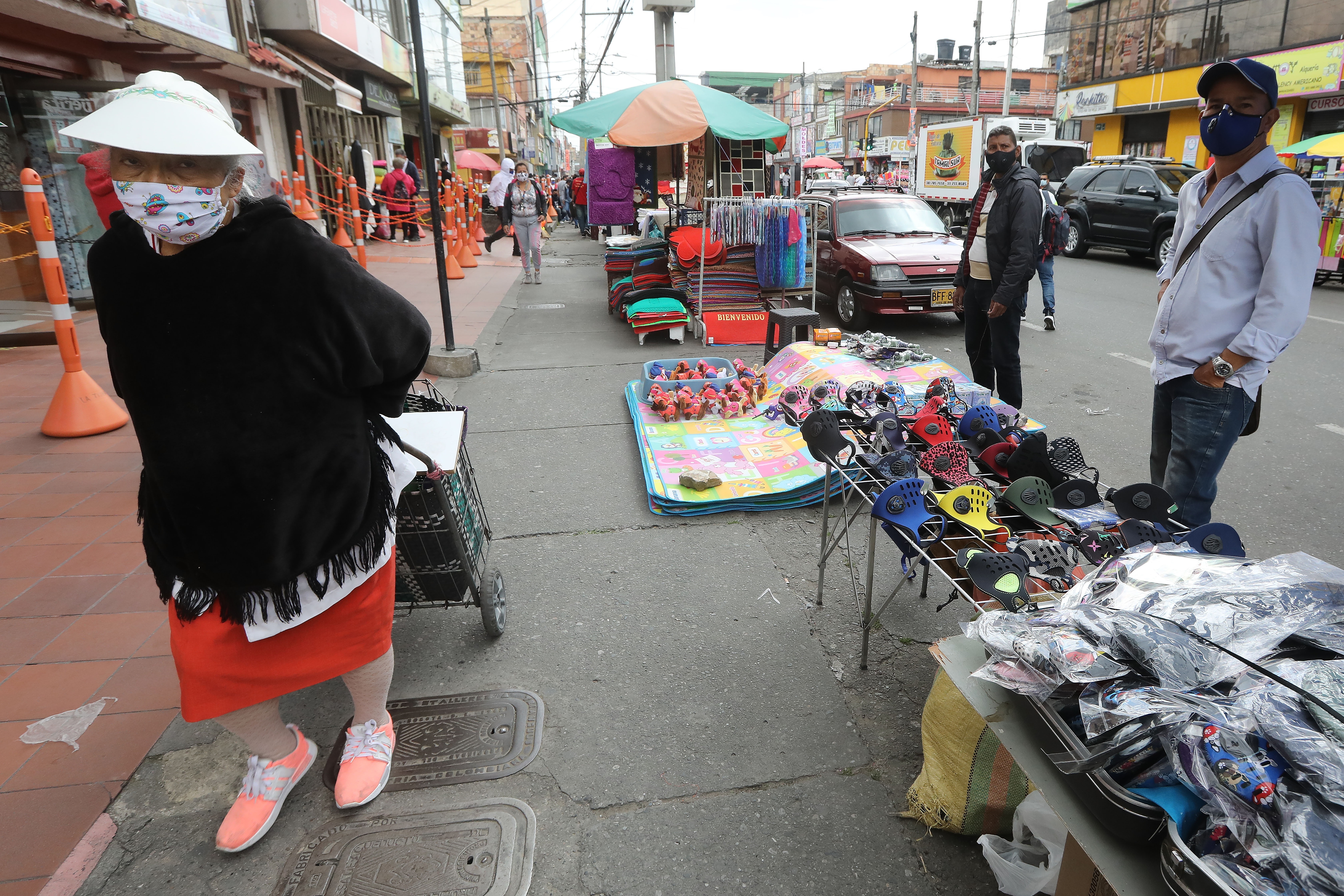 La razón por la cual ninguna alcaldía ha podido formalizar a los vendedores ambulantes en Bogotá