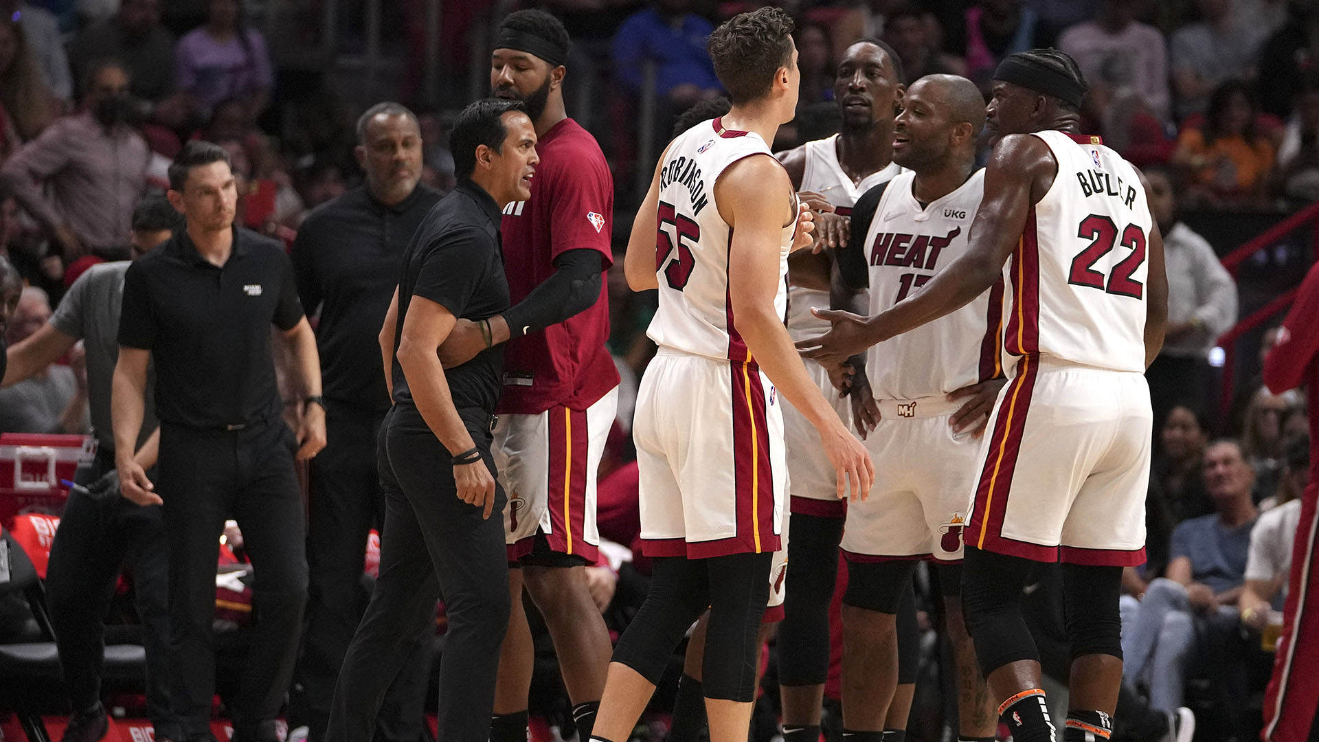 Miami Heat sonhou com armador e deixou elenco enfraquecido
