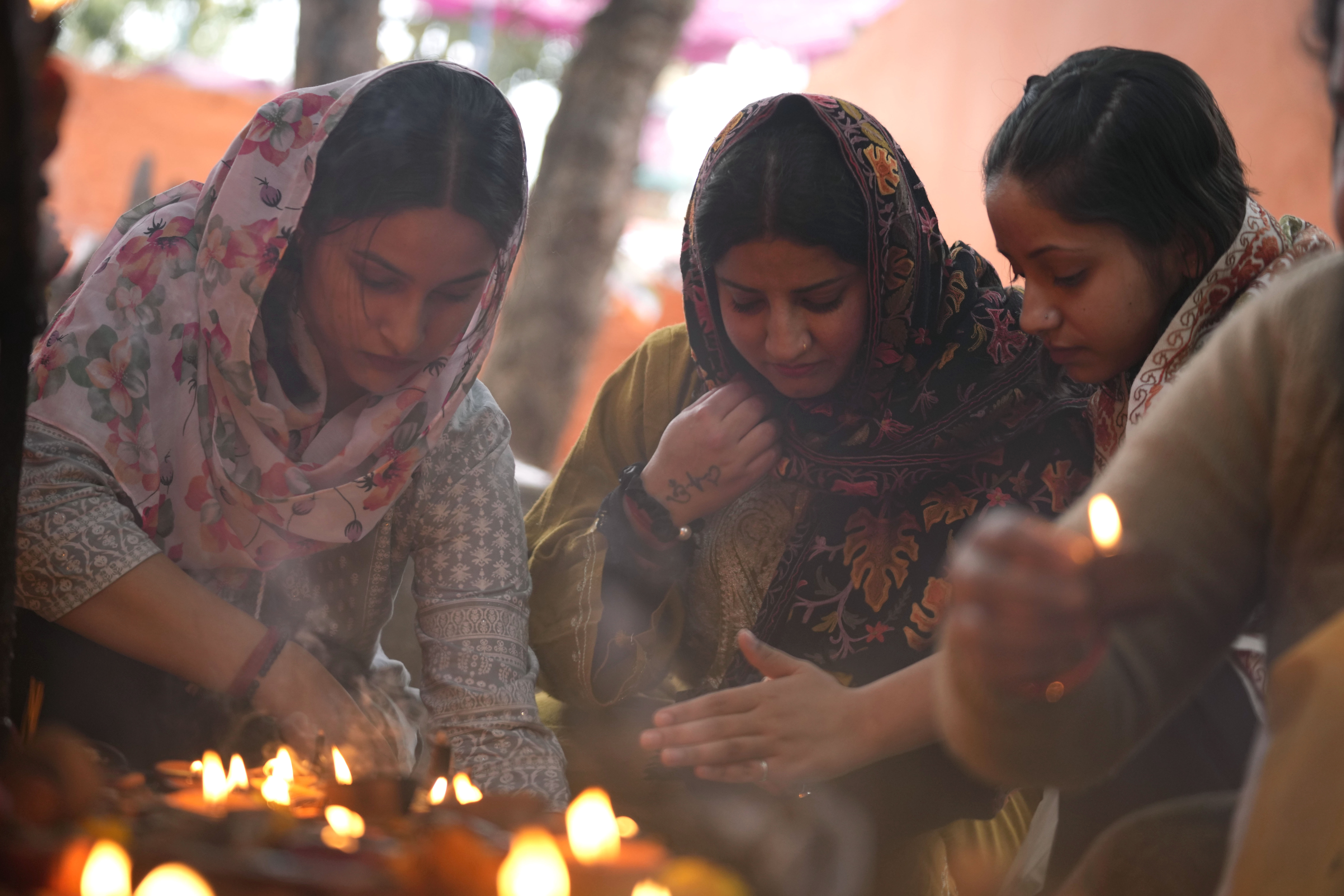 Din&aacute;micas, inc&oacute;gnitas y desigualdades: cinco escritoras indias reescriben el mapa cultural del planeta desde la vida cotidiana