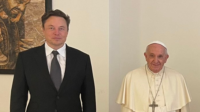 Elon Musk papa Francisco
