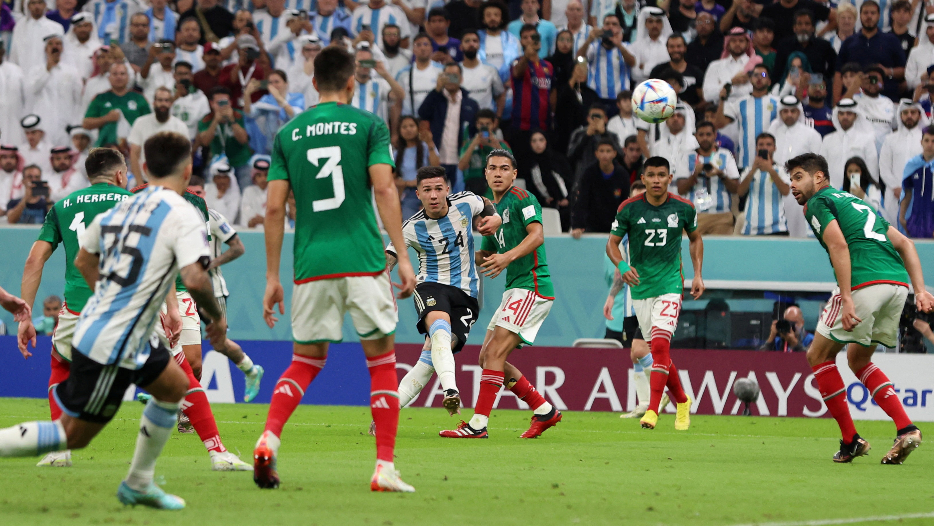 México cayó ante Argentina y complicó su estancia en octavos de final del Mundial de Qatar 2022 (REUTERS/Pedro Nunes)