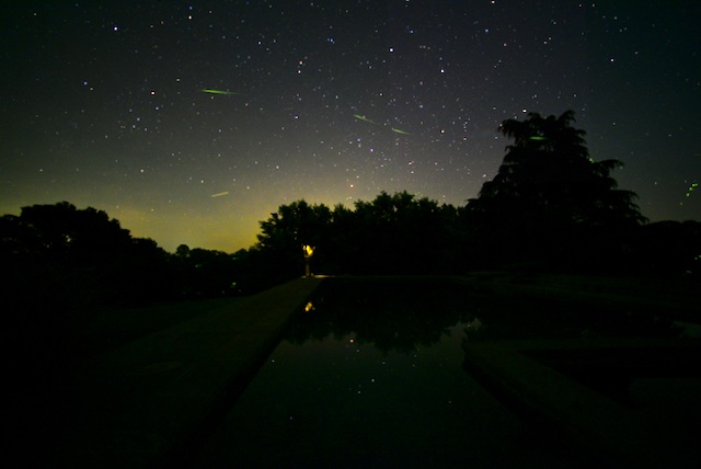 Para poder observar una lluvia de estrellas es necesario estar en un lugar lejos de la contaminación lumínica (Foto: @SkyGuyinVA)