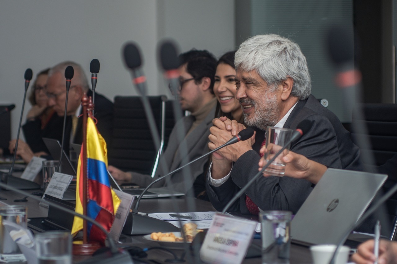 En la imagen, el ministro de Comercio de Colombia, Germán Umaña, durante la Primera Subcomisión Económica-Comercial entre Colombia y España realizada el pasado 23 de noviembre de 2022. Foto: Ministerio de Comercio