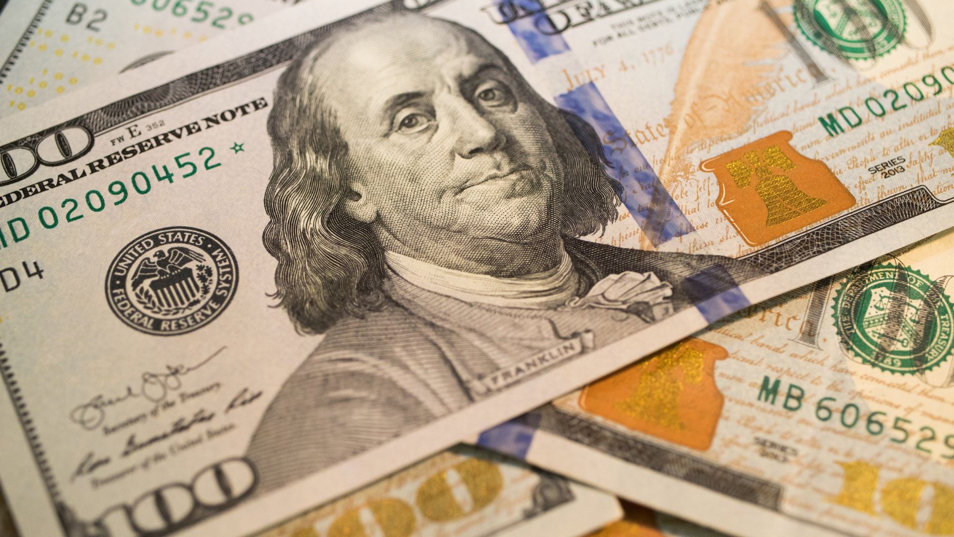 El dólar libre registró en abril un récord nominal de $495.
