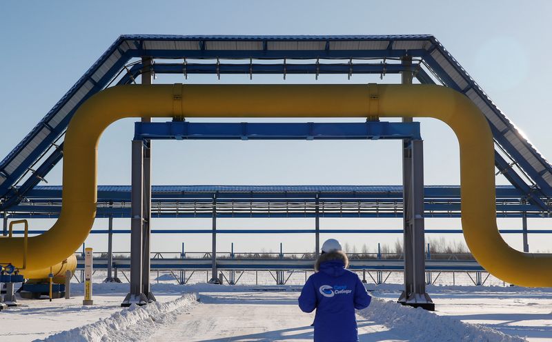 FOTO DE ARCHIVO: El gasoducto Power Of Siberia de Gazprom en la estación de compresores Atamanskaya, a las afueras de la ciudad de Svobodny, en el extremo oriental de Rusi (Reuters)