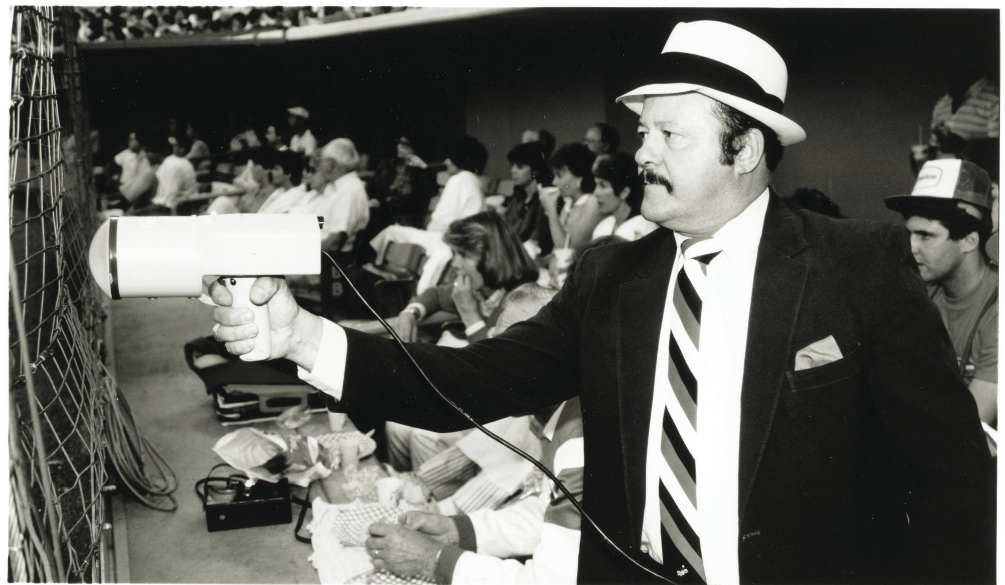 Mike Brito y como el béisbol y Fernando Valenzuela le cambiaron la