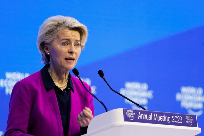 La presidenta de la Comisión Europea, Ursula von der Leyen, durante el Foro Económico Mundial de Davos, Suiza, el 17 de enero de 2023. REUTERS/Arnd Wiegmann