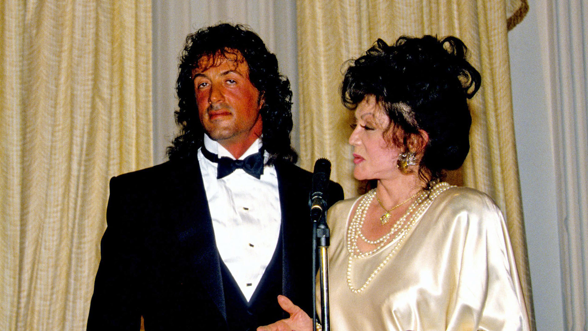 Sylvester Stallone con su madre, Jackie Stallone