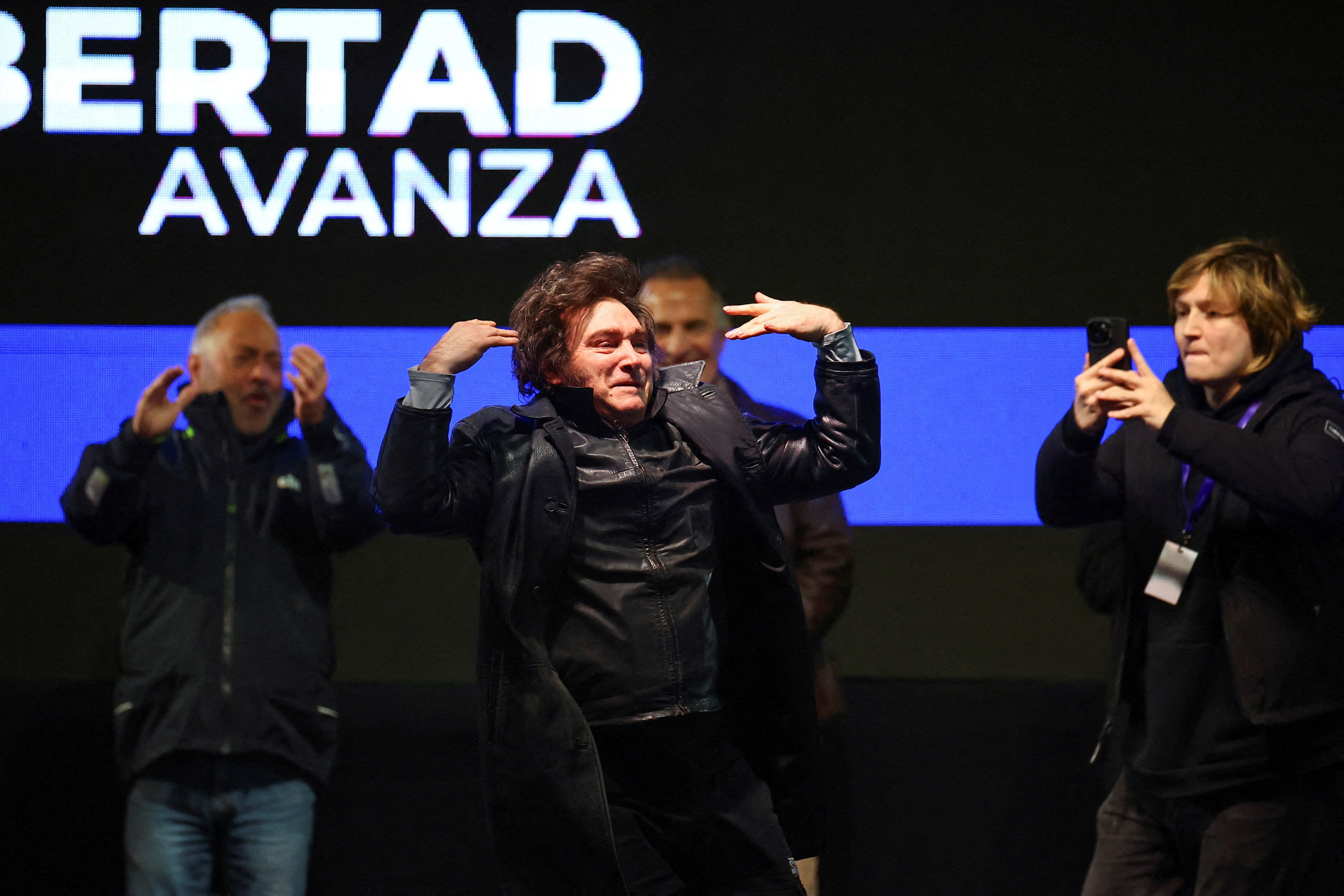 El soneto de Sabina, un dibujo de Spinetta y mucho más: Víctor Pintos cuenta medio siglo de periodismo musical