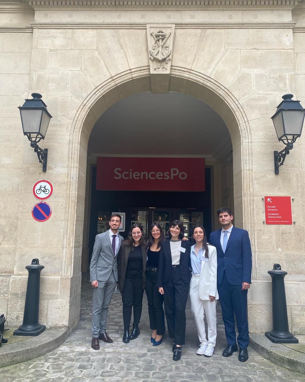 En la fachada del Instituto de Estudios Políticos de París, más conocido como Scienses Po