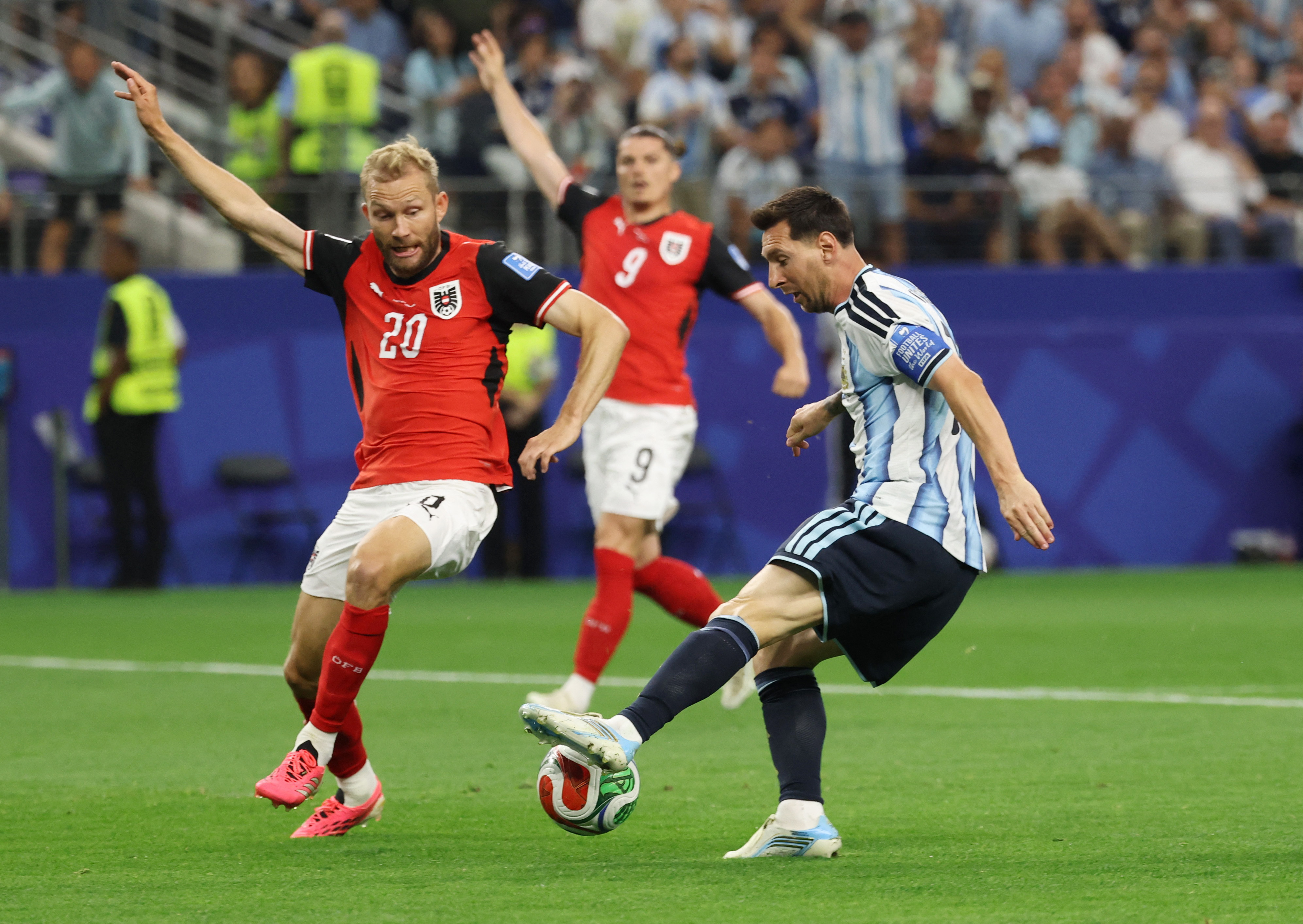 El llamativo reclamo arbitral de una de las figuras de Austria tras la derrota ante Argentina
