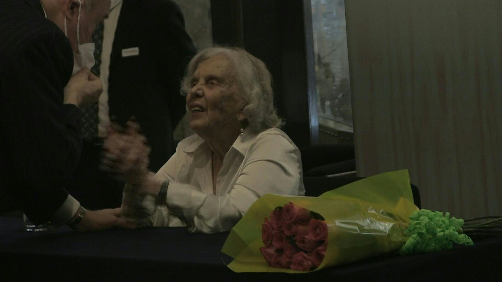 Poniatowska fue la primera mujer en recibir el Premio Nacional de Periodismo (AFP)