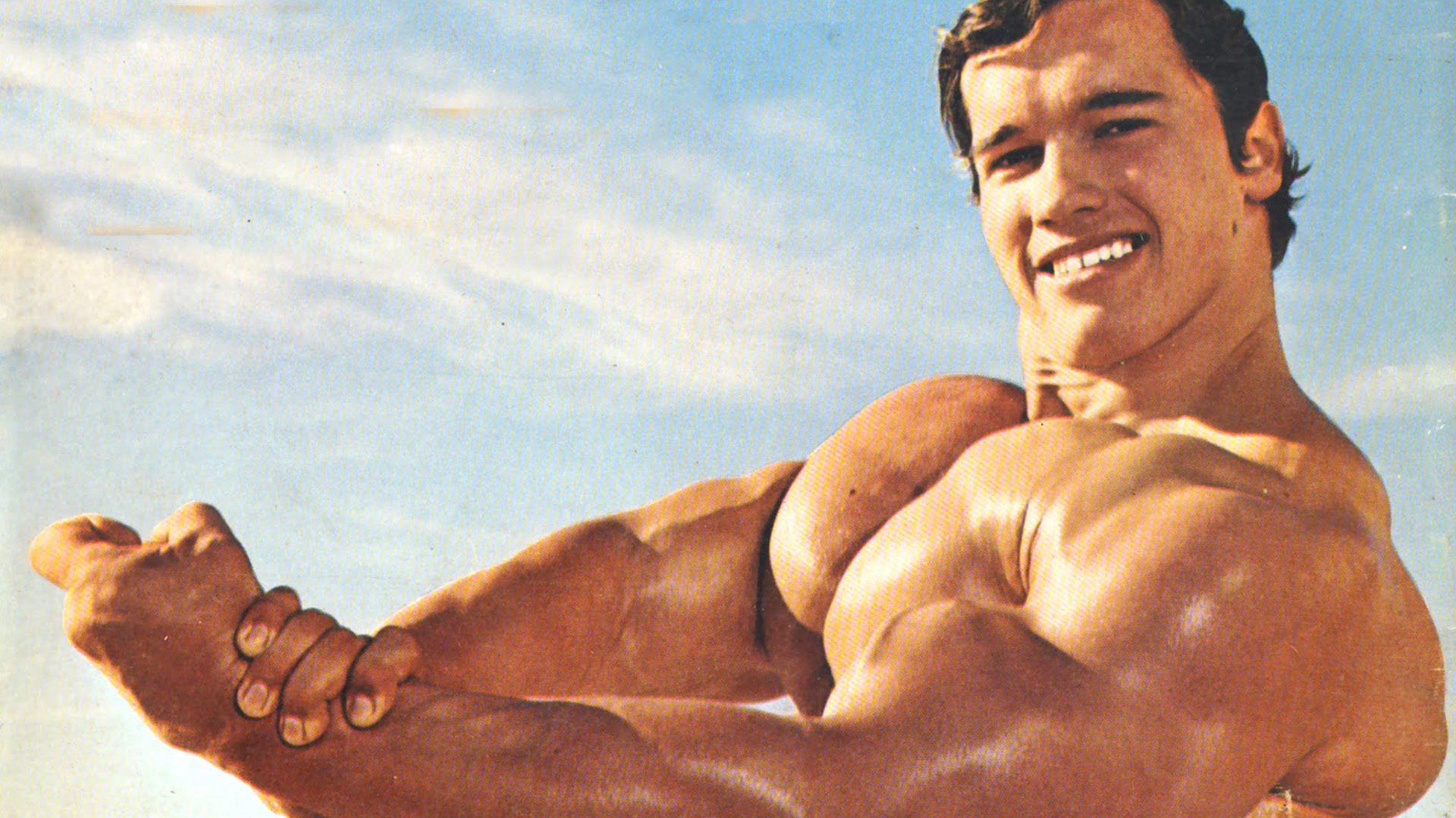 Ganó tres veces el título de Mr. Universo, el primero en 1967, convirtiéndose en el más campeón más joven de la historia