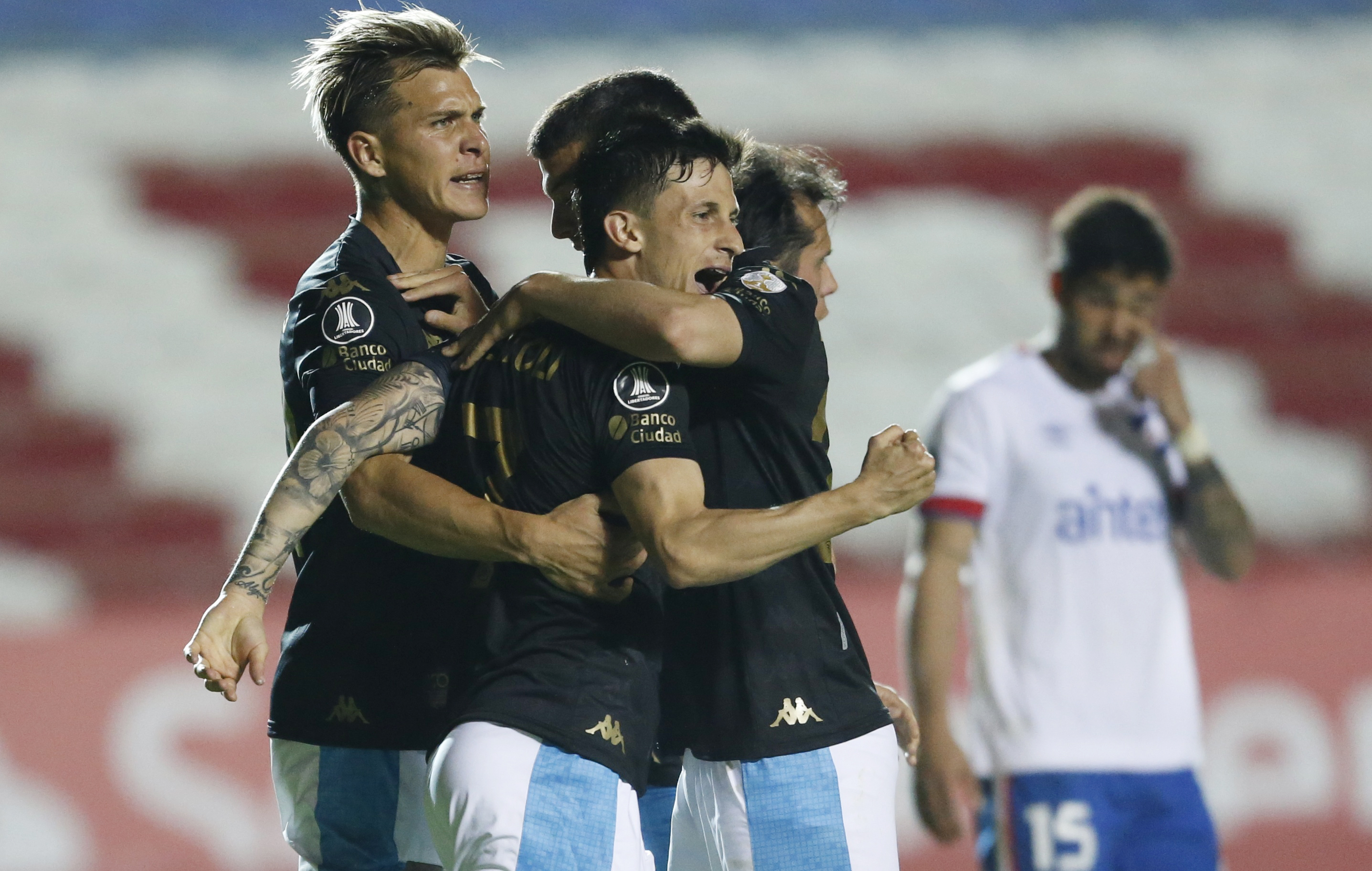 La Libertadores por la que Racing guapeó en Montevideo - Golazo24