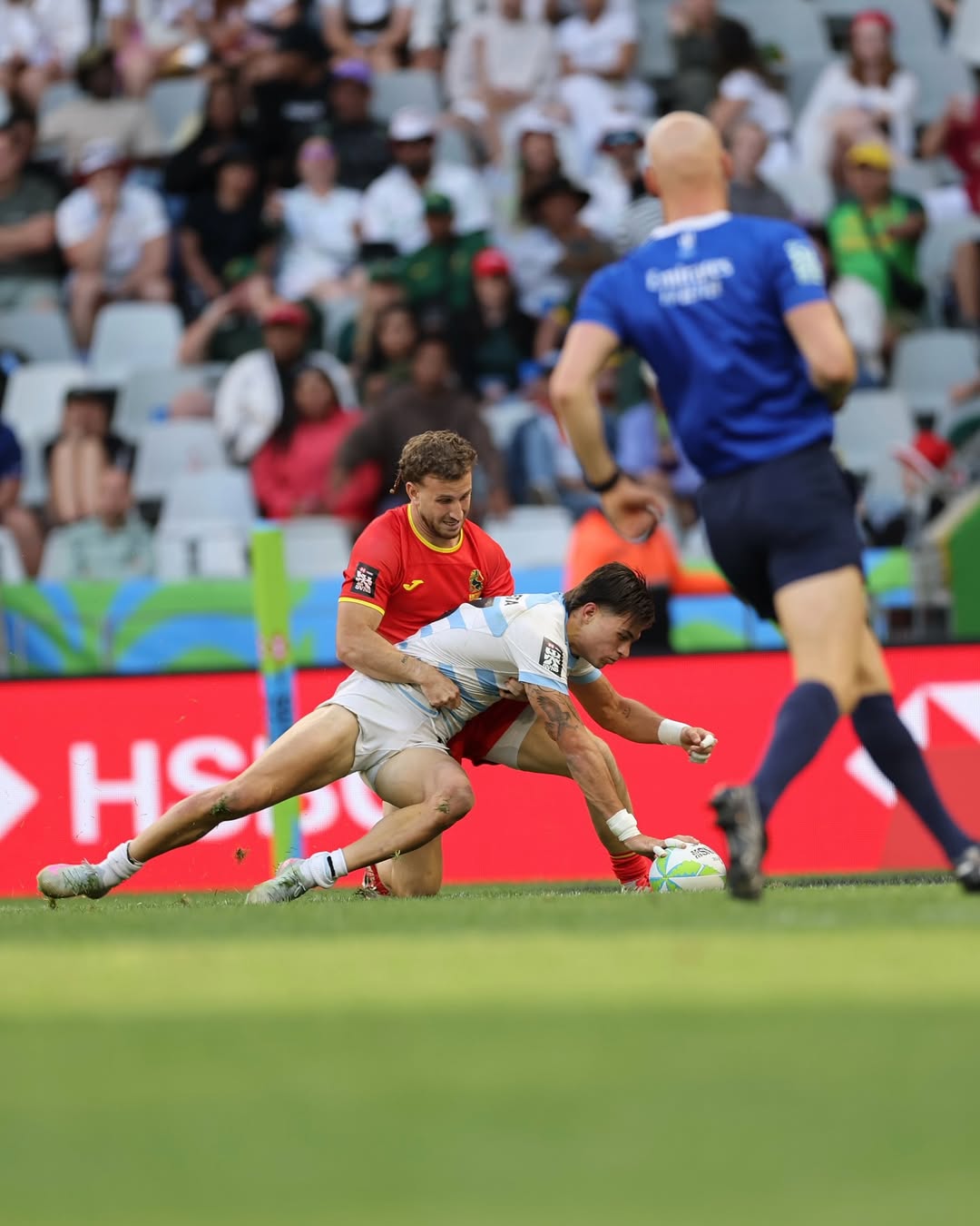 El arte latinoamericano brilla en Art Basel Miami Beach con fuerte presencia de artistas, galerías y coleccionistas