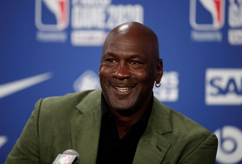 Michael Jordan será el eje de este film que contará el vínculo del deportista con Nike. (REUTERS/Benoit Tessier)