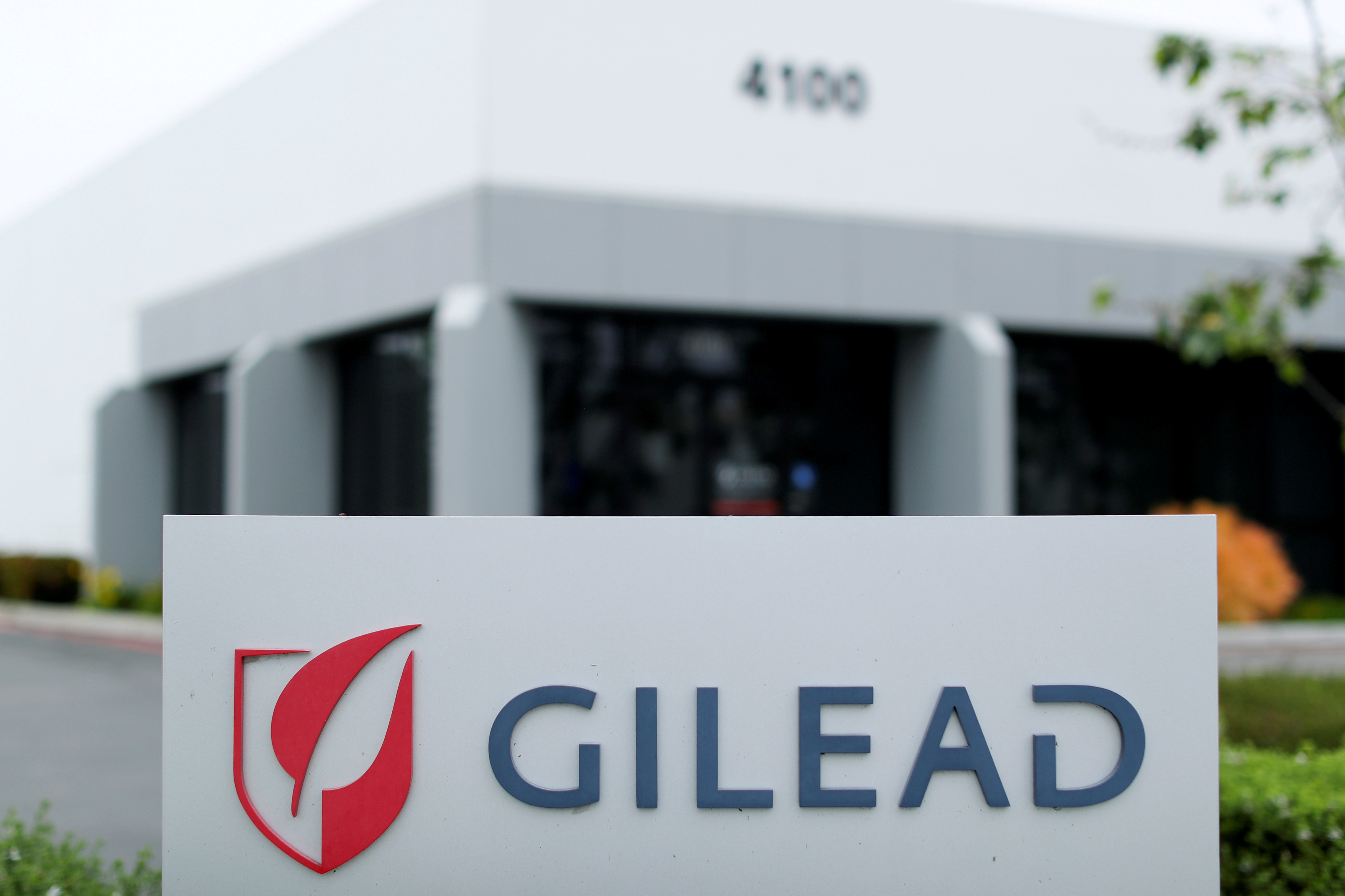 Sede de la compañía farmacéutica Gilead Sciences Inc. en Oceanside, California, EE.UU., el 29 de abril de 2020. (REUTERS/Mike Blake/Archivo Foto)