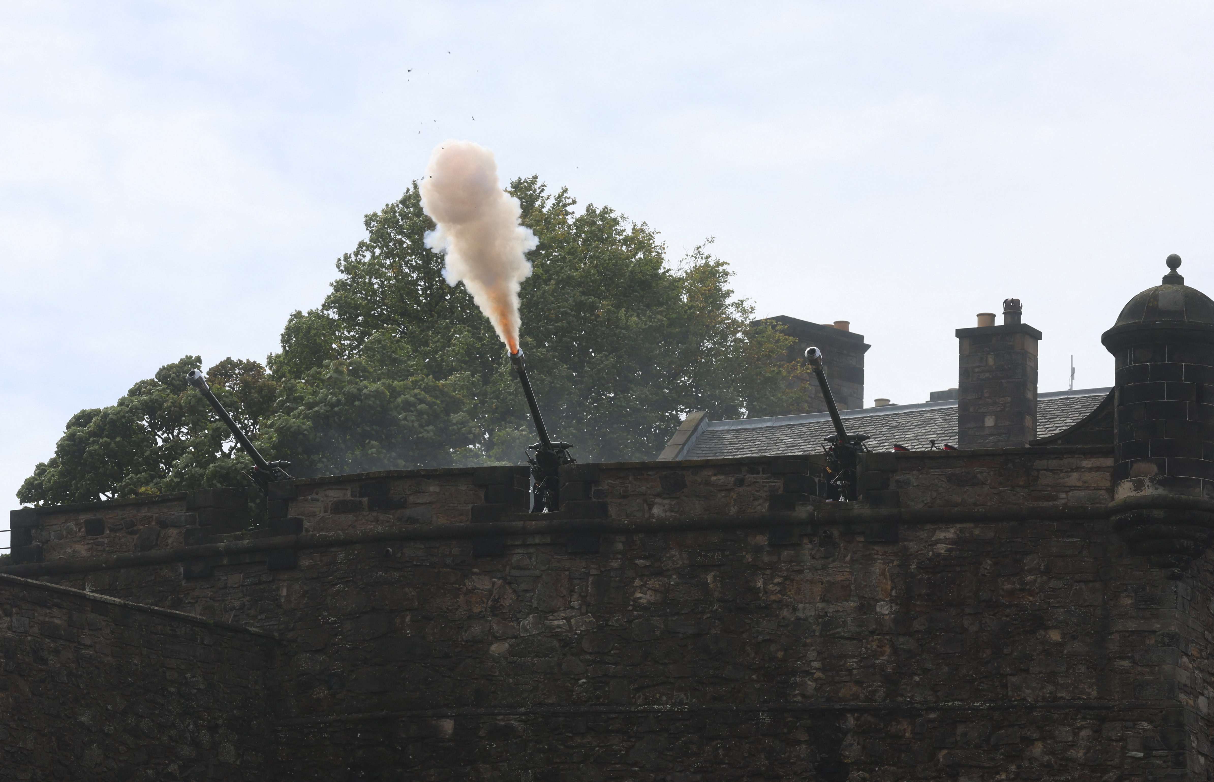 A cannon salvo is fired in Edinburgh (REUTERS/Lee Smith)