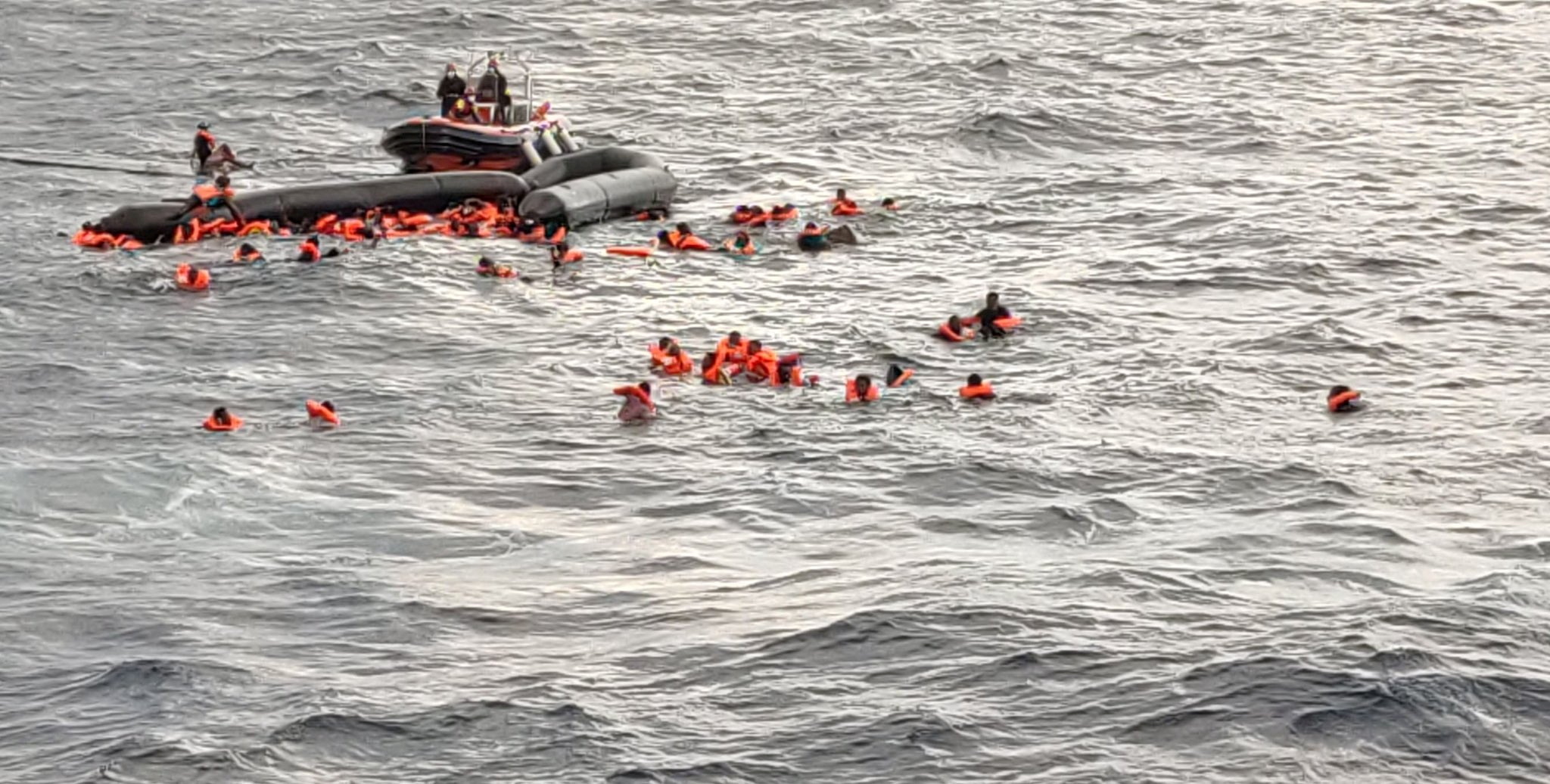 Vuelve el drama de los migrantes en el Mediterráneo: un naufragio en la  costa de Libia dejó al menos 74 muertos - Infobae