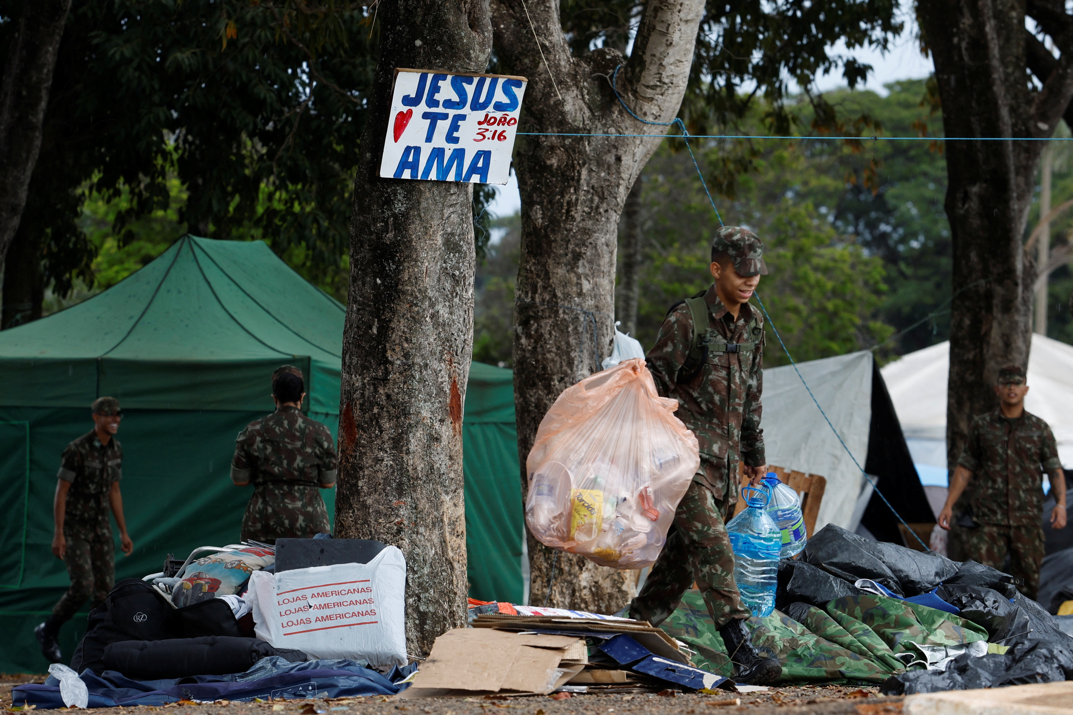 Los ataques de la víspera partieron desde este campamento (REUTERS/Amanda Perobelli)
