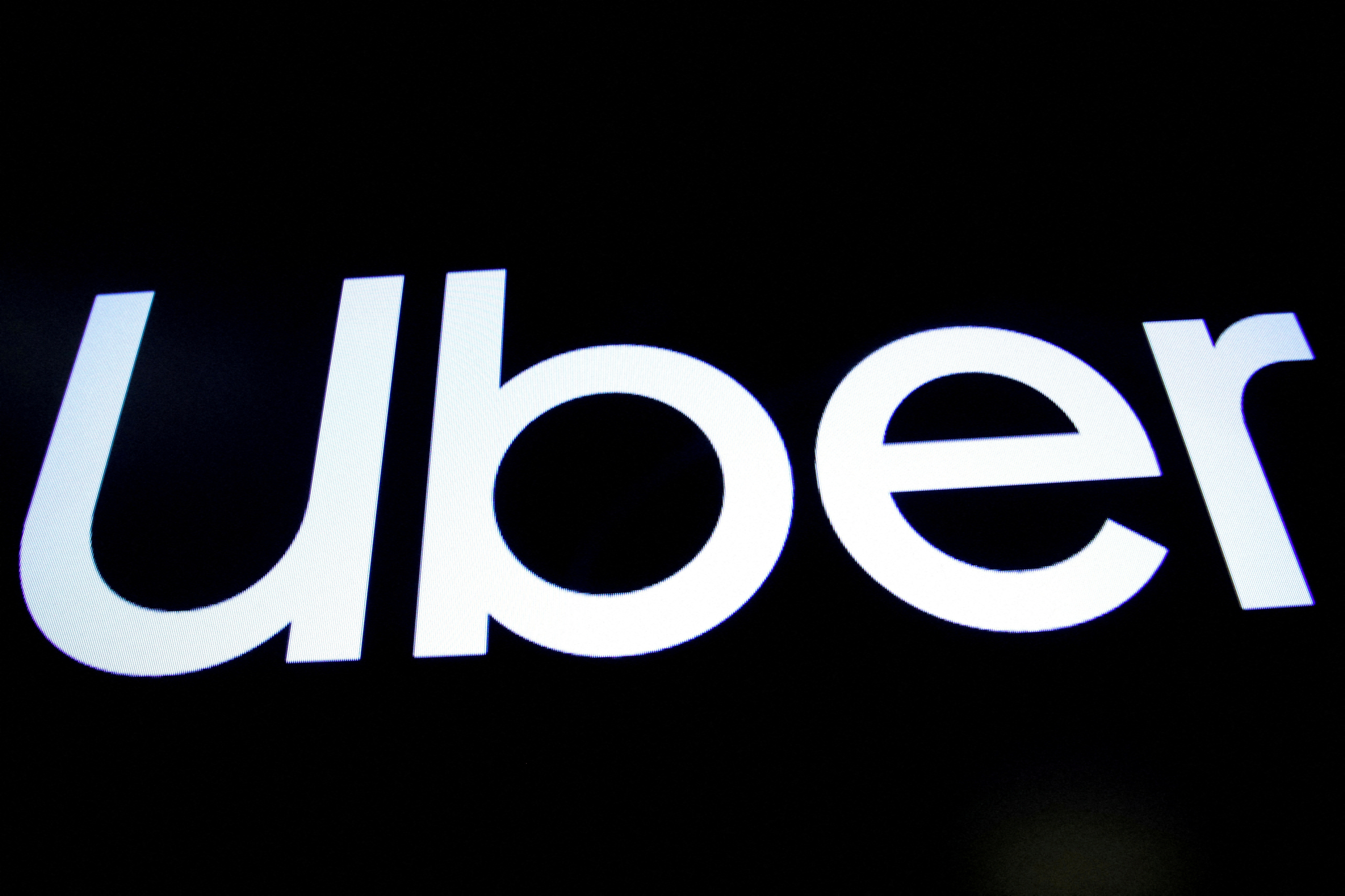 Logo de Uber. (foto: REUTERS/Brendan McDermid)