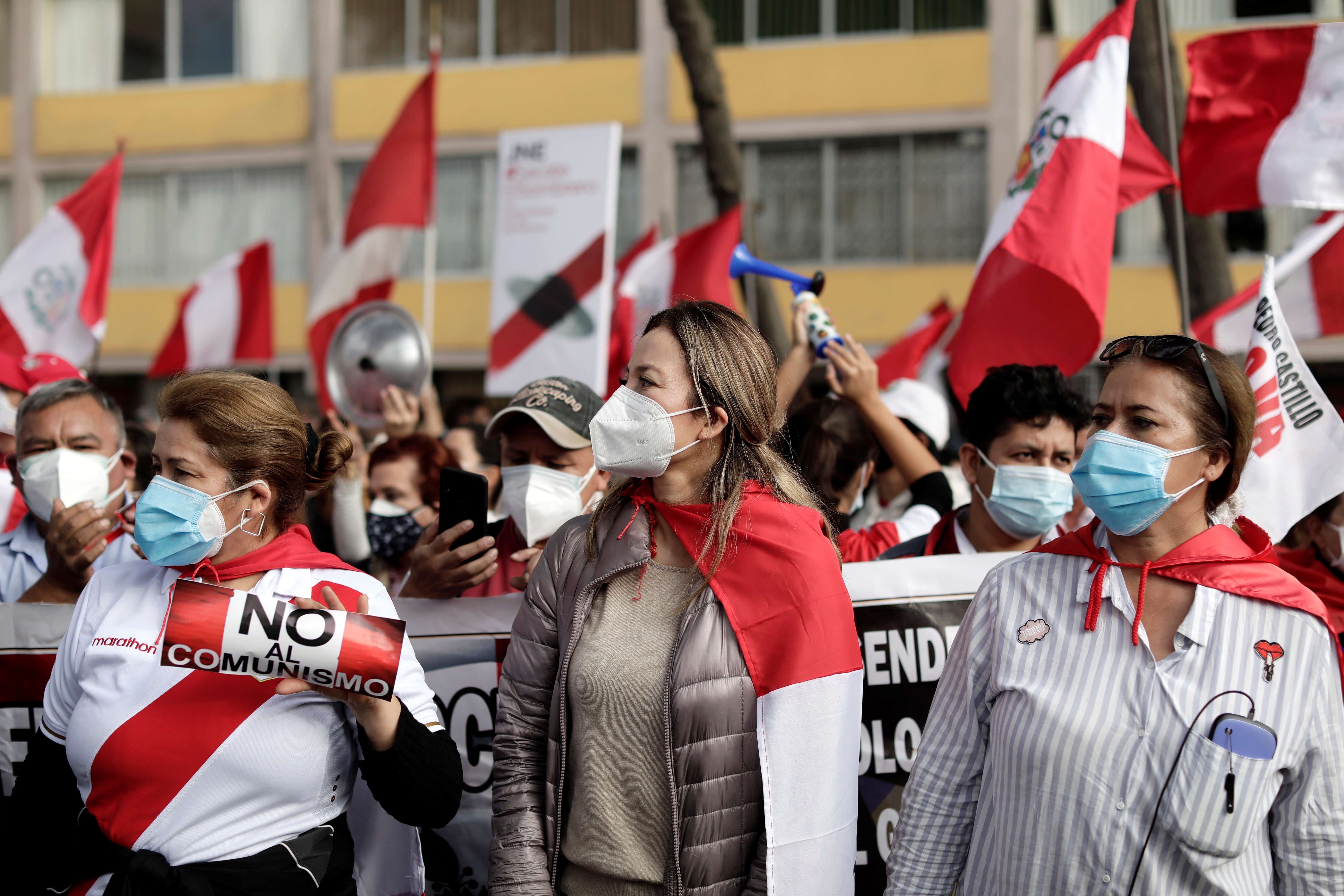 Seguidores de Keiko Fujimori (REUTERS/Angela Ponce)