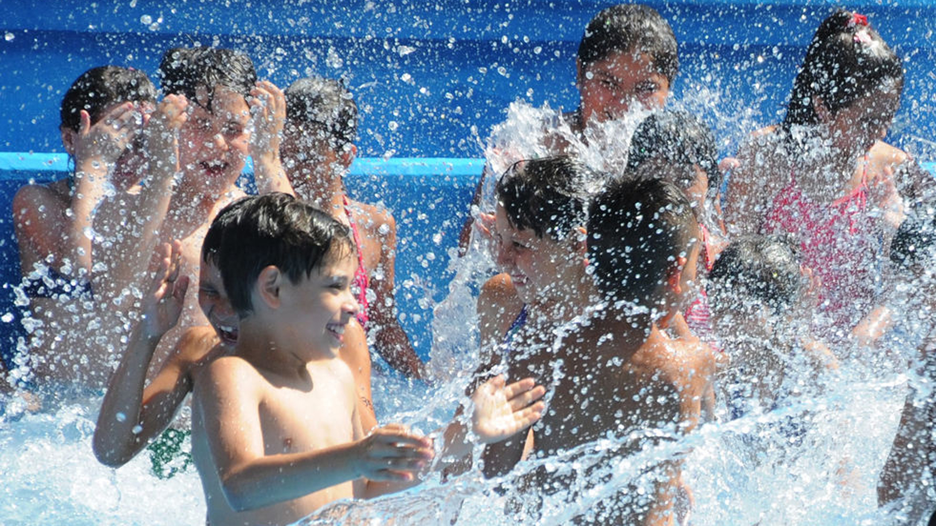 Las colonias de vacaciones con pileta son muy concurridas en verano