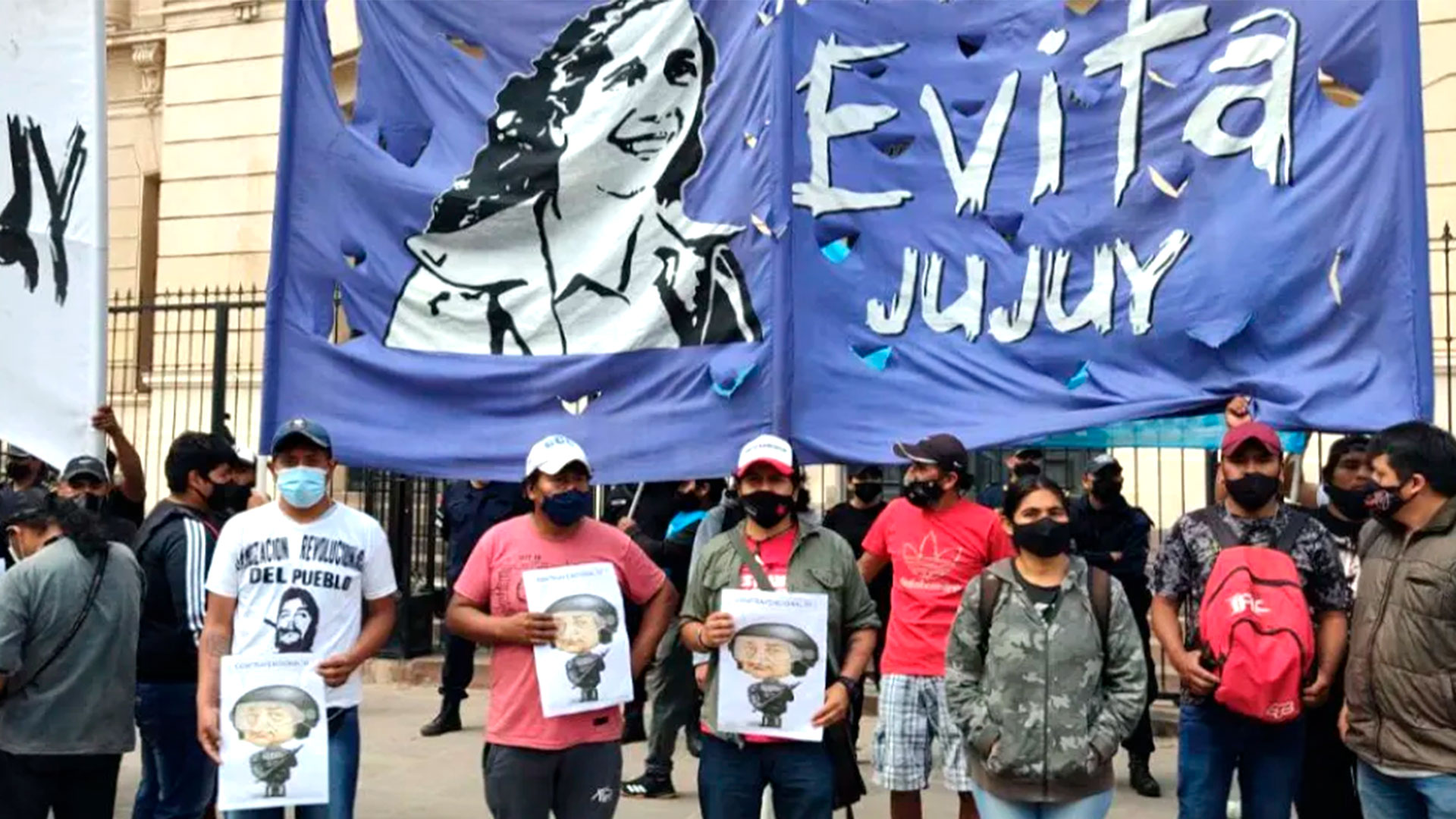 José Surita, el referente del Movimiento Evita de Jujuy participó de la entrega de tierras por parte de funcionarios nacionales, también vinculados al Evita
