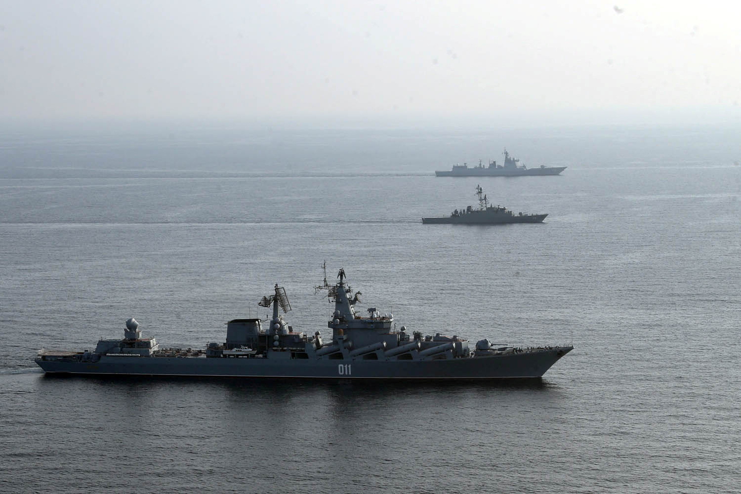Buques de guerra en los ejercicios navales de Rusia, Irán  China (WANA/Reuters)
