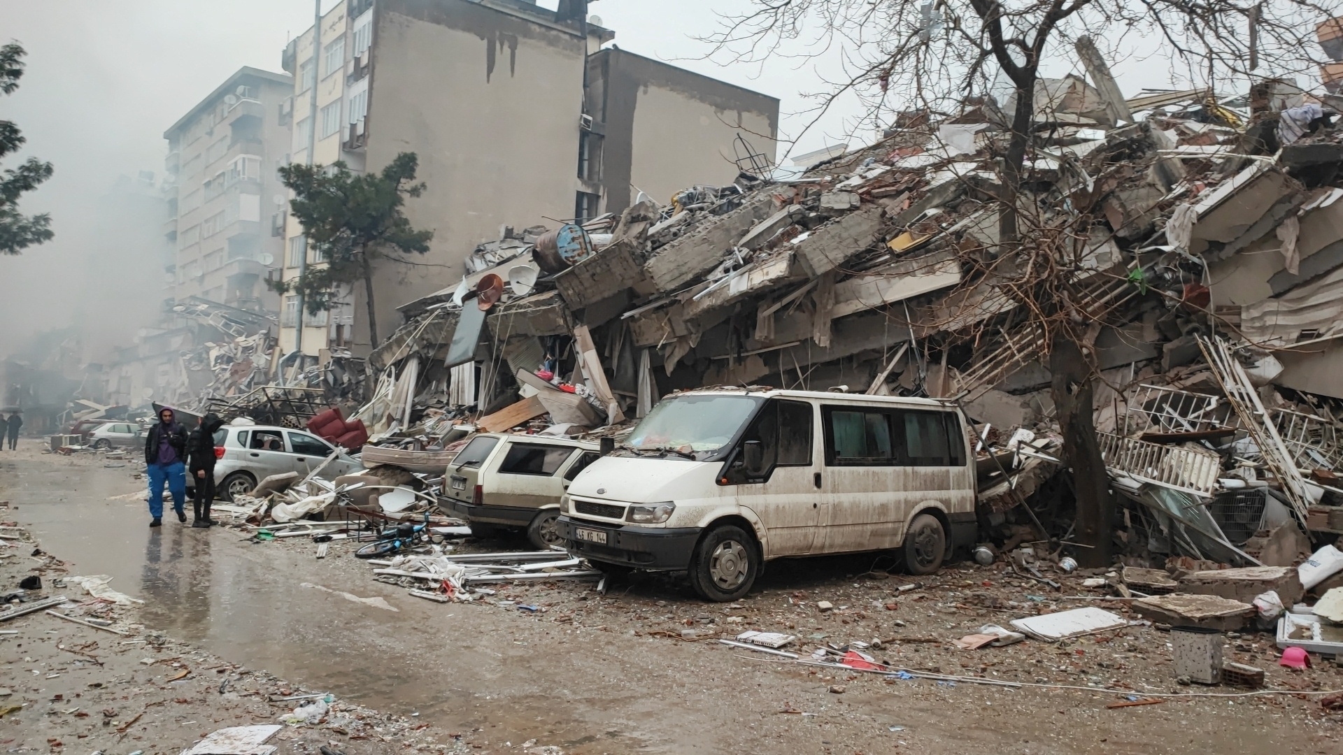 Edificios colapsados en Kahramanmaras (IHA/Reuters)