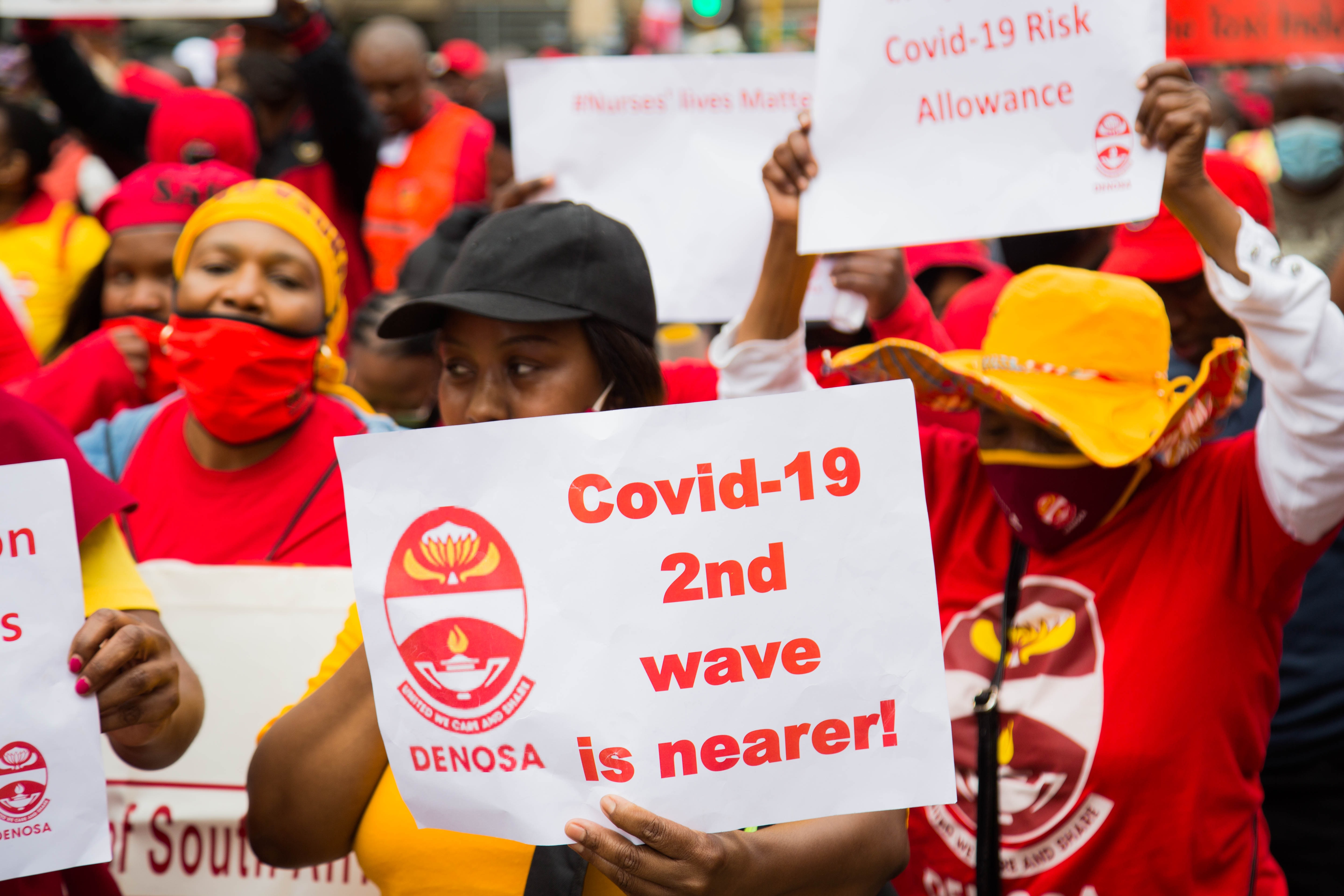 Sudáfrica, el país más afectado de África por la pandemia, está ya inmerso en la segunda ola del nuevo coronavirus (THABO JAIYESIMI / ZUMA PRESS)
