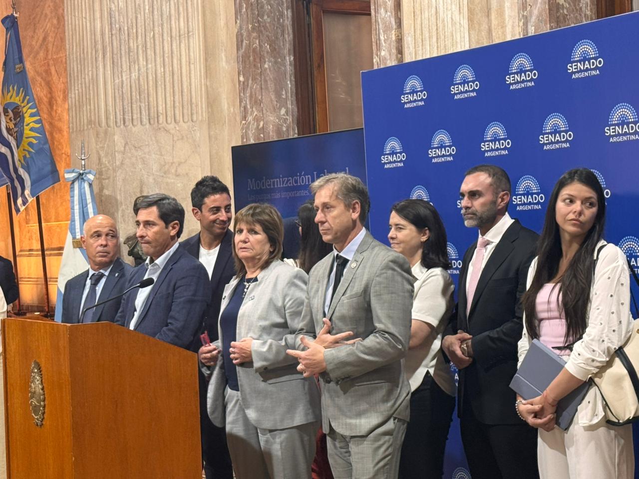 De la familia que se salvó del Holocausto a un cáncer que se llevó lo más querido: Ricky Sarkany cuenta su historia