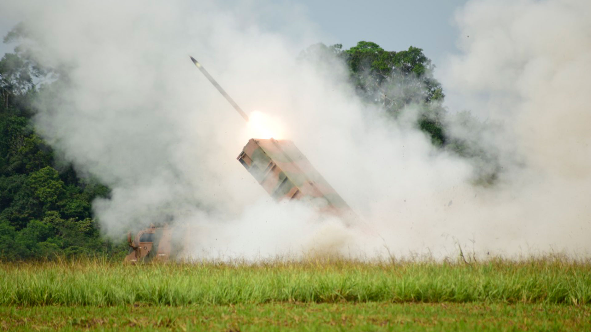 El ejército de Brasil probó su “arma disuasiva más poderosa” durante la “Operación Amazonas” - Infobae