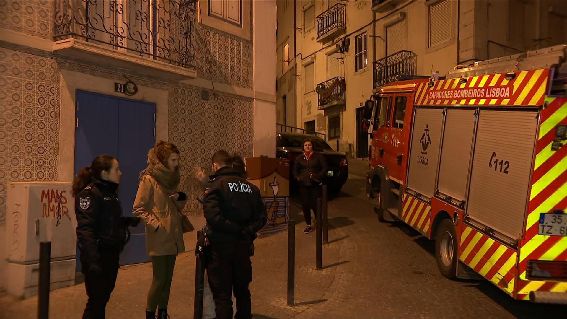 Tragedia en Lisboa: dos muertos y dos argentinos heridos en el incendio de un edificio
