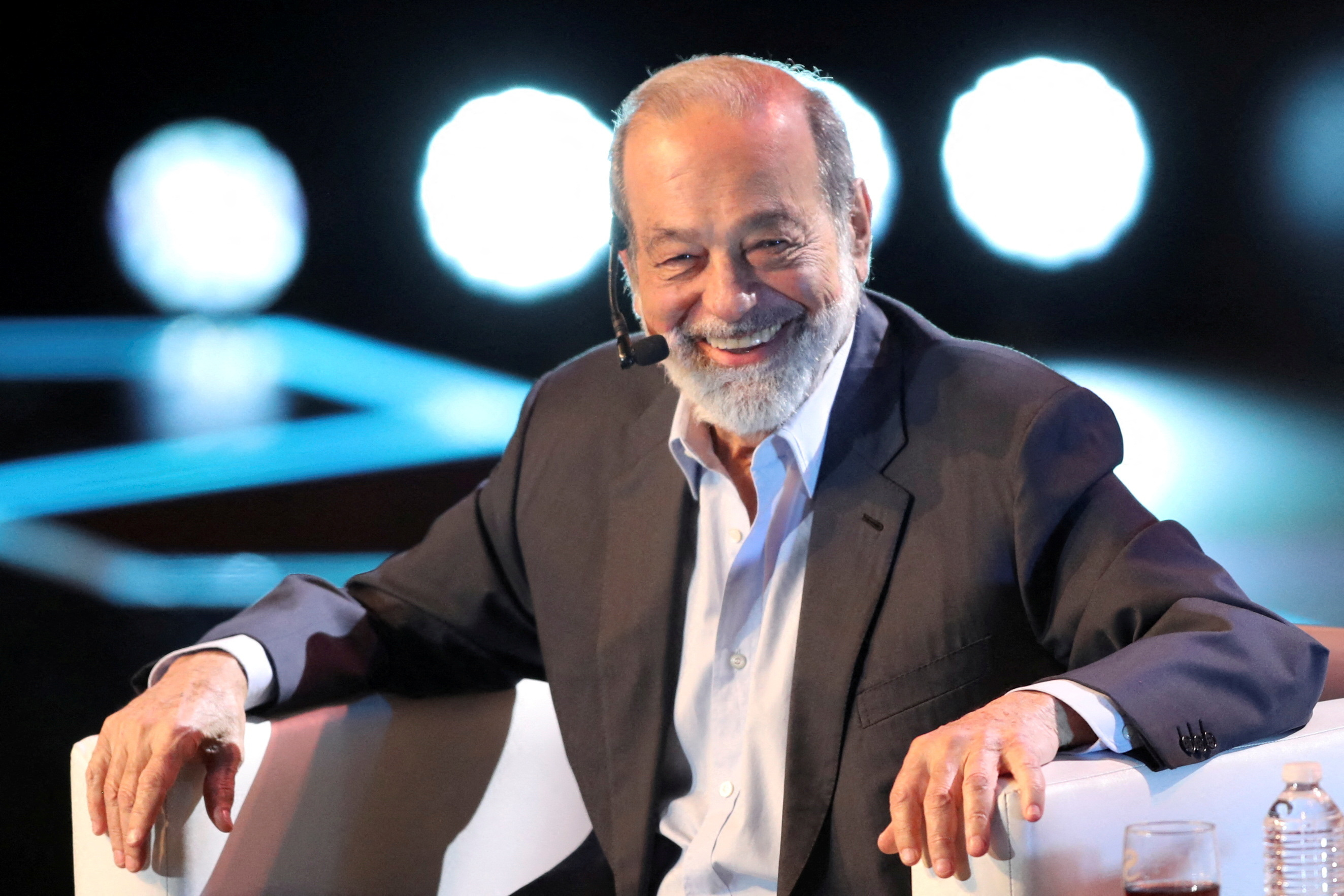 Carlos Slim: esto gana por minuto la persona más rica de México