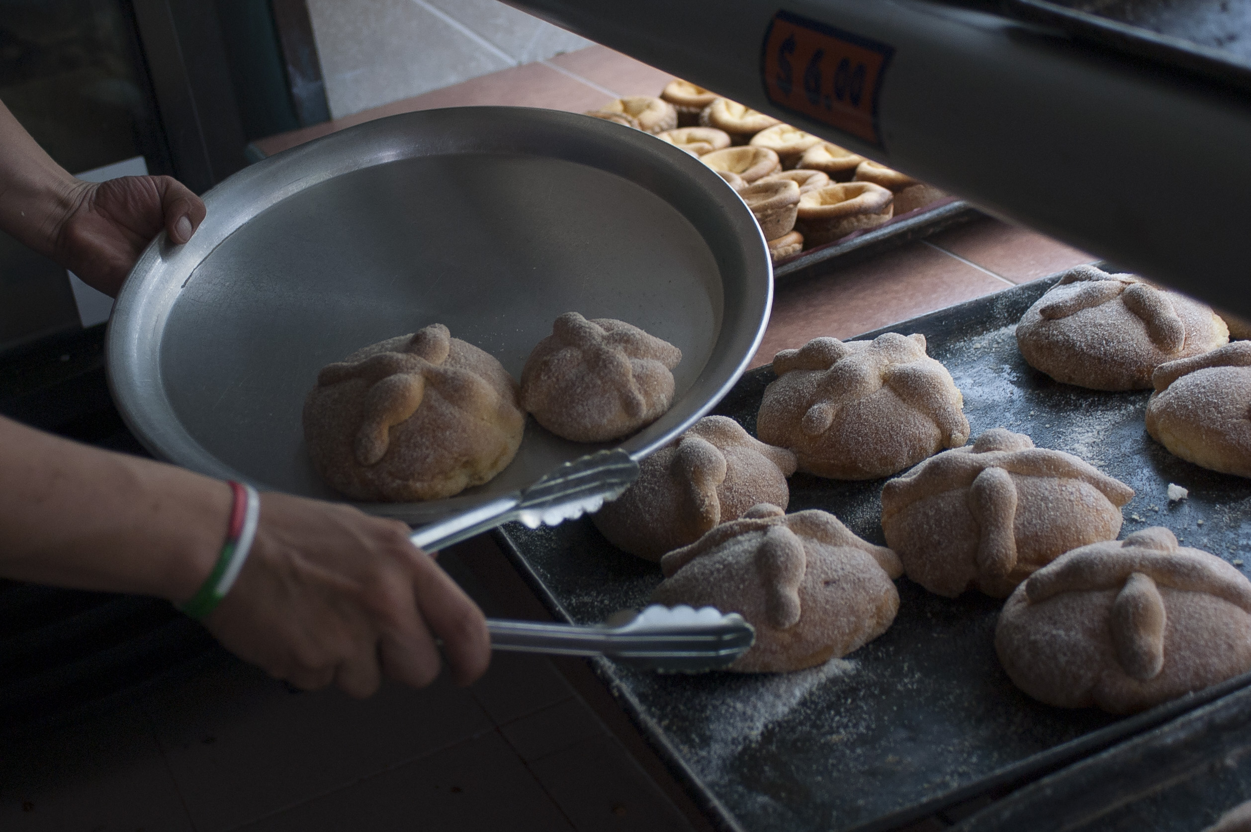 Esta Fue La Reacción De Una Extranjera Que Aseguró Que El Pan De Muerto Tiene “cenizas De 0995