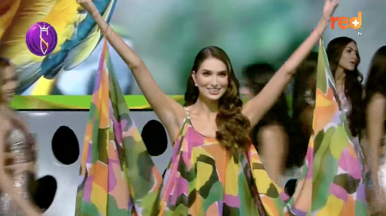 Opening del Señorita Colombia en el que Valentina Espinosa Guzmán, se despide de su título como reina de los colombianos. Tomada de señal en vivo Redmás