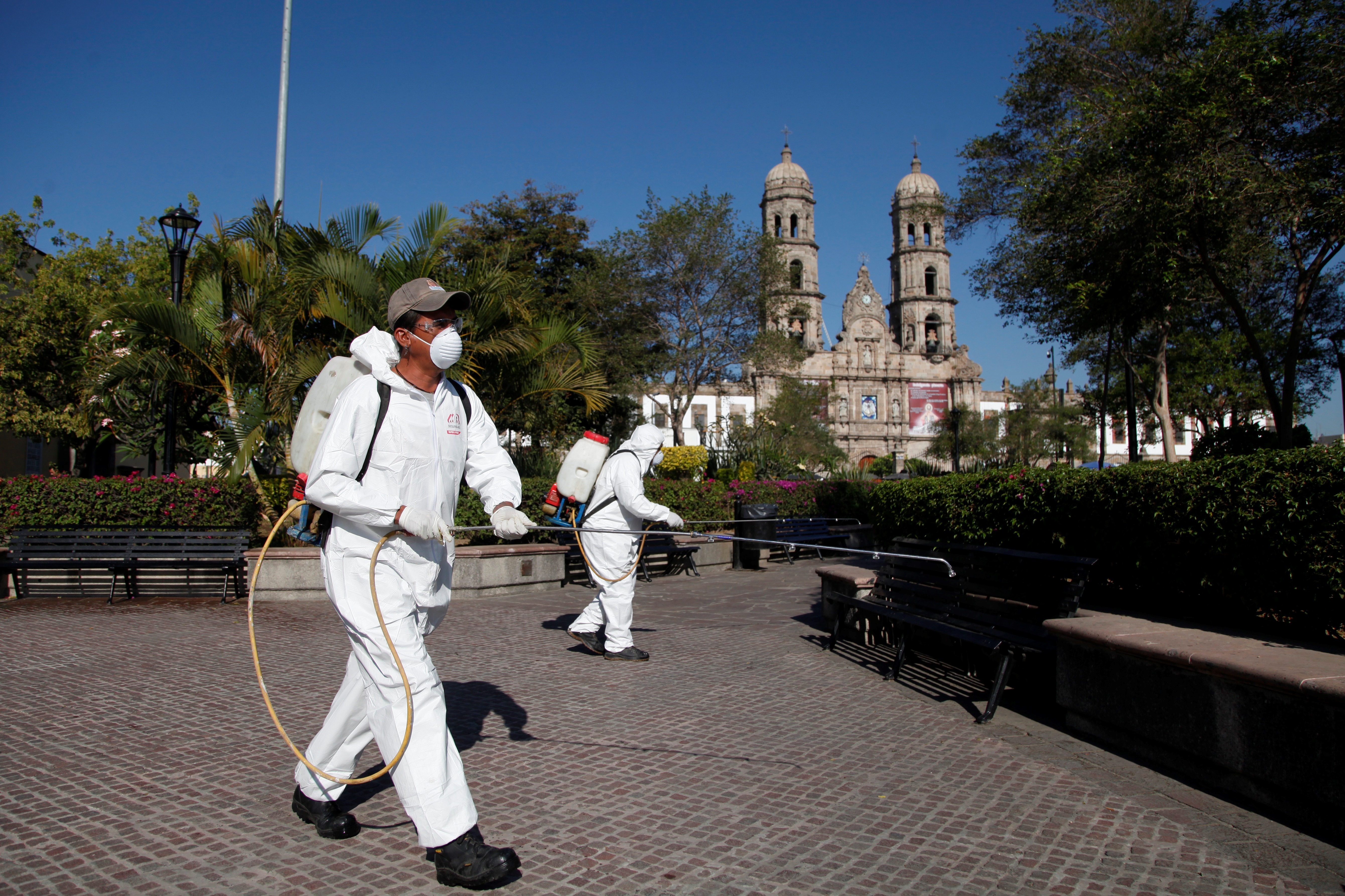 Jalisco podría pasar a naranja, tras el cierre de antros y bares 
