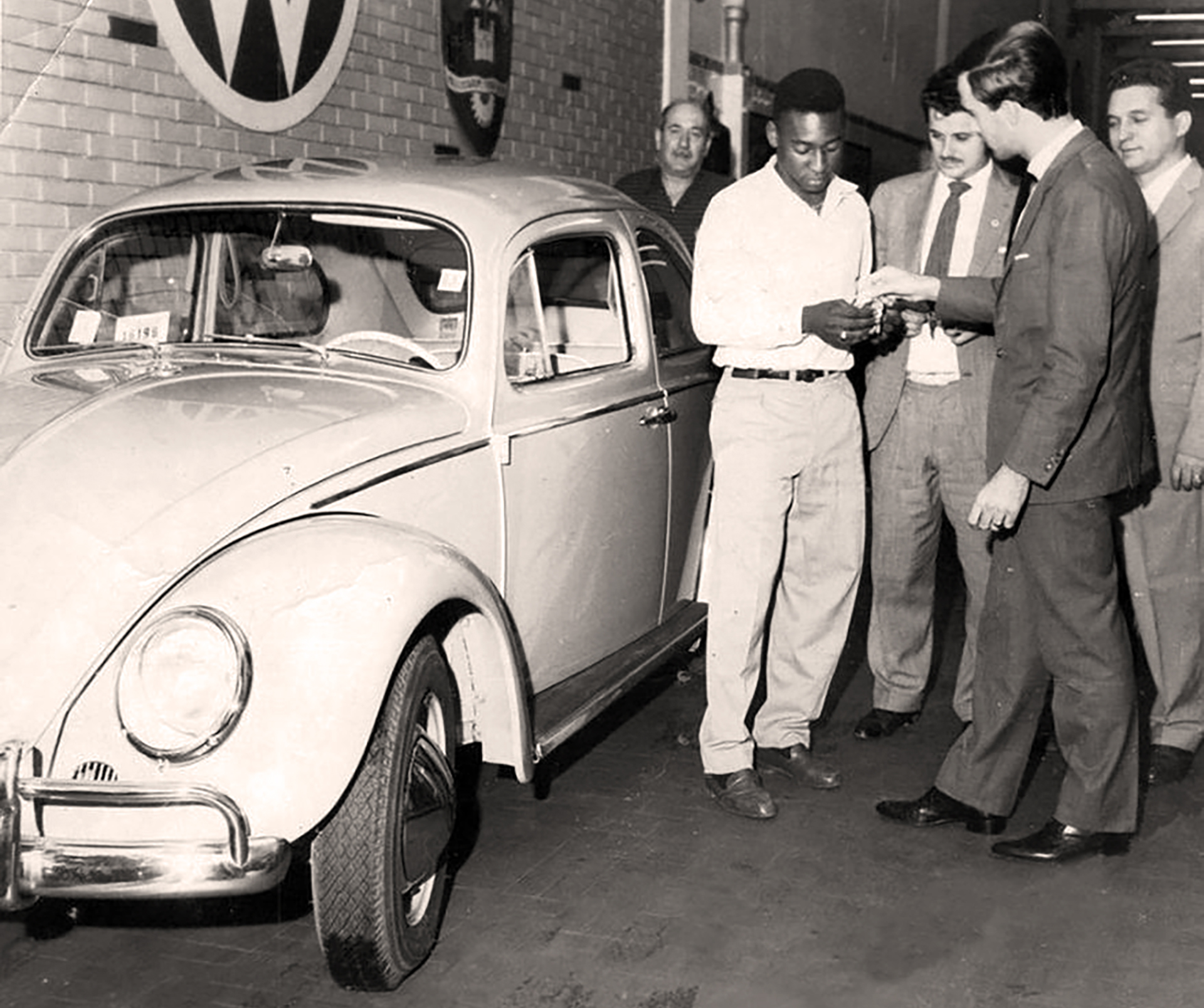 Su primer auto fue un VW Escarabajo, en 1956, cuando todavía no había cumplido la mayoría de edad