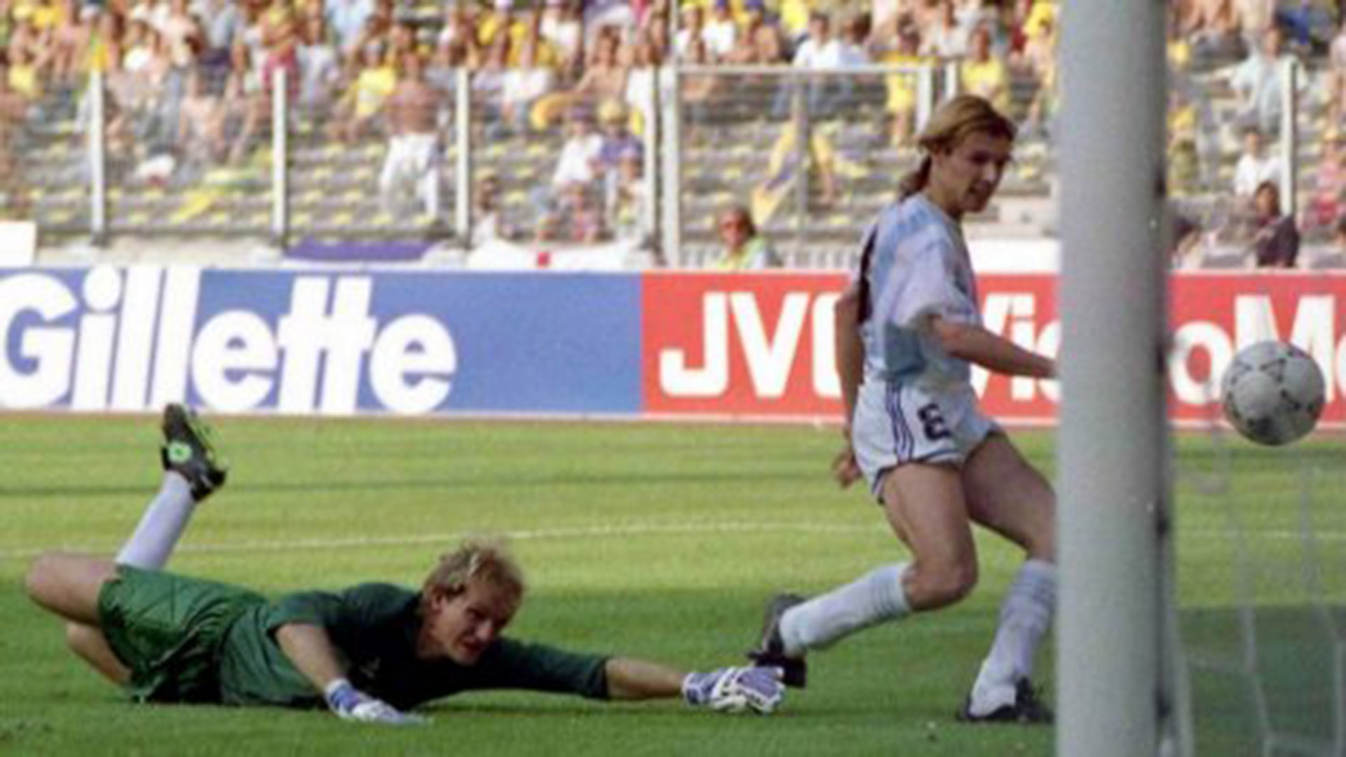 A 30 años del gol a Brasil, Caniggia reveló detalles de la jugada y explicó  por qué Argentina no podía ganar el Mundial de Italia - Infobae