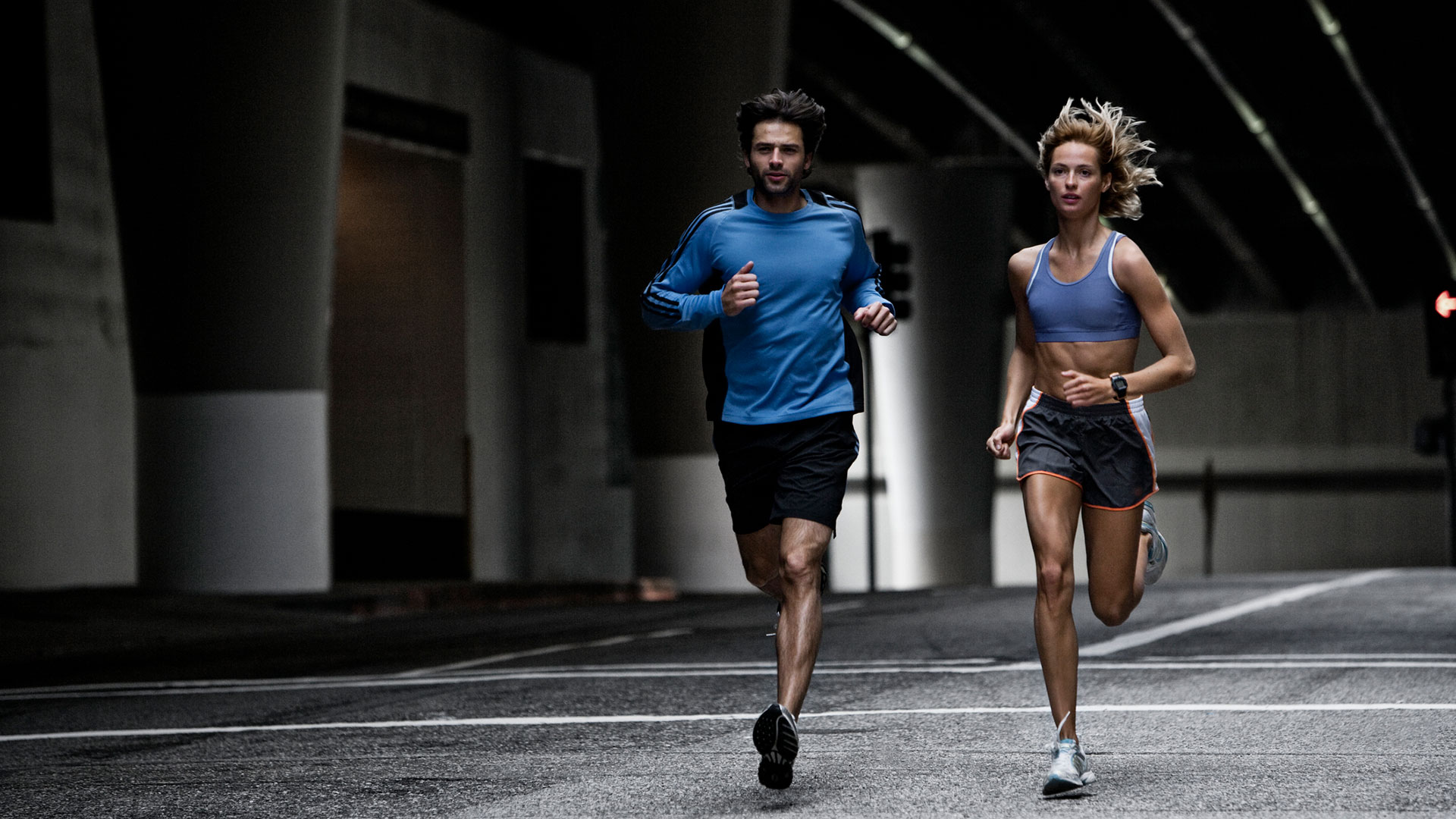 No poner excusas por la falta de indumentaria o zapatillas específicas para running, al principio lo importante es salir a entrenar (Getty)