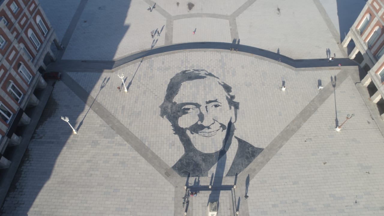 Después De La Polémica En Mar Del Plata Pintaron Un Mural Con La Imagen De Néstor Kirchner En 0706