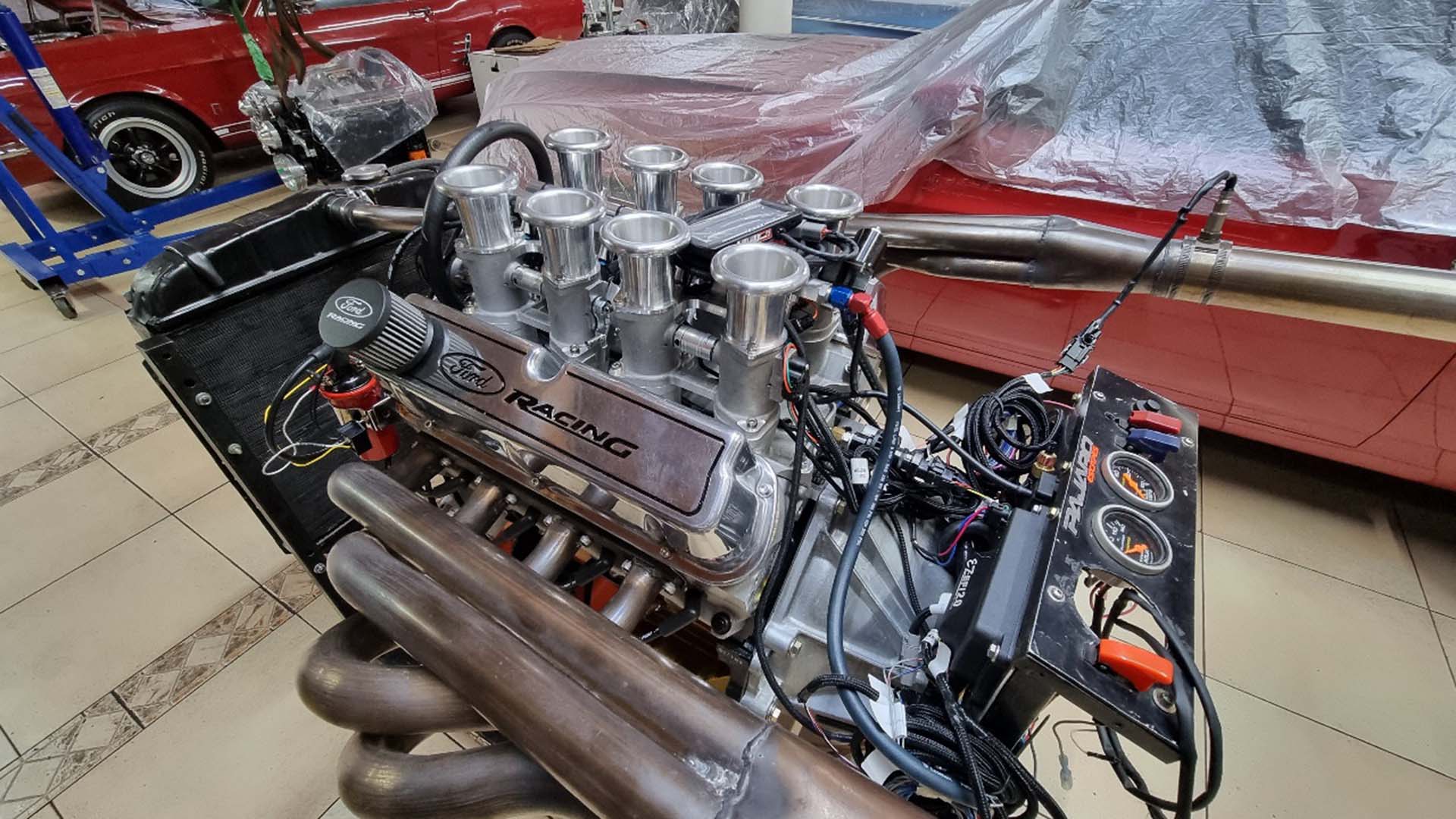 Il motore prodotto da Zschocke Motorsport è un V8 da 5,4 litri e avrà circa 400 CV.