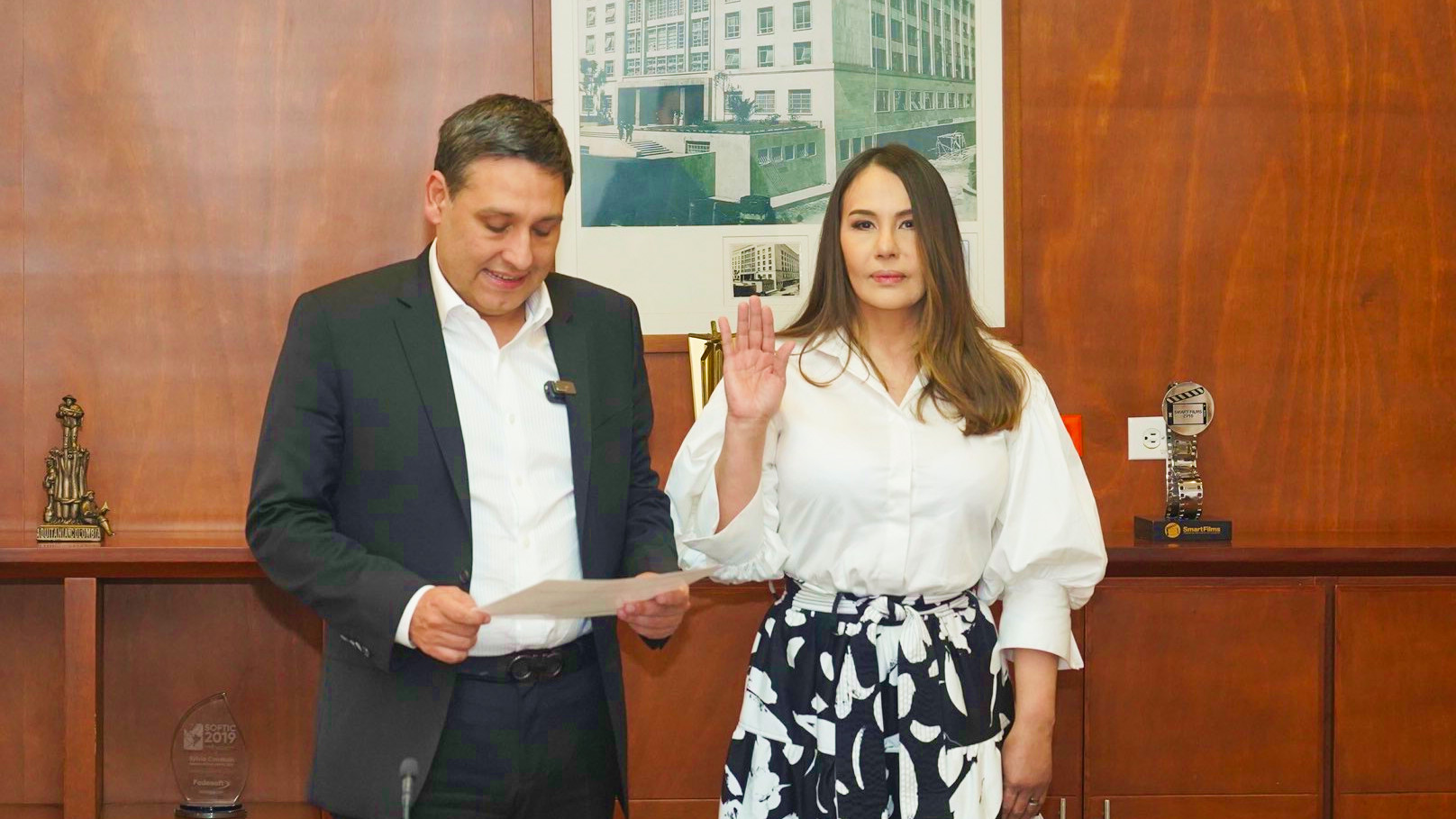 El ministro TIC Mauricio Lizcano tomó posesión Nórida Rodríguez Muñoz como gerente del Sistema de Medios Públicos de Colombia -RTVC. MinTic.