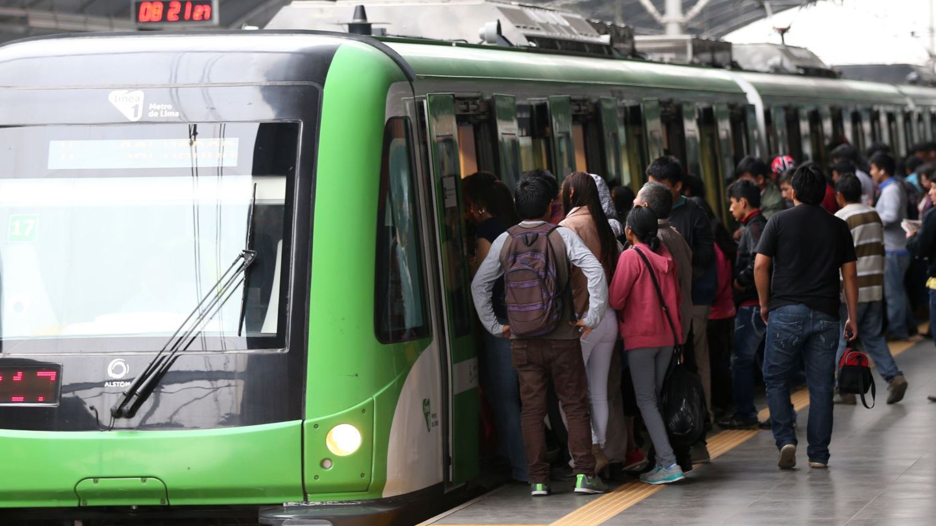 Metro de Lima: Cuánto tendrían que pagar los usuarios si el pasaje del tren eléctrico no fuera subsidiado