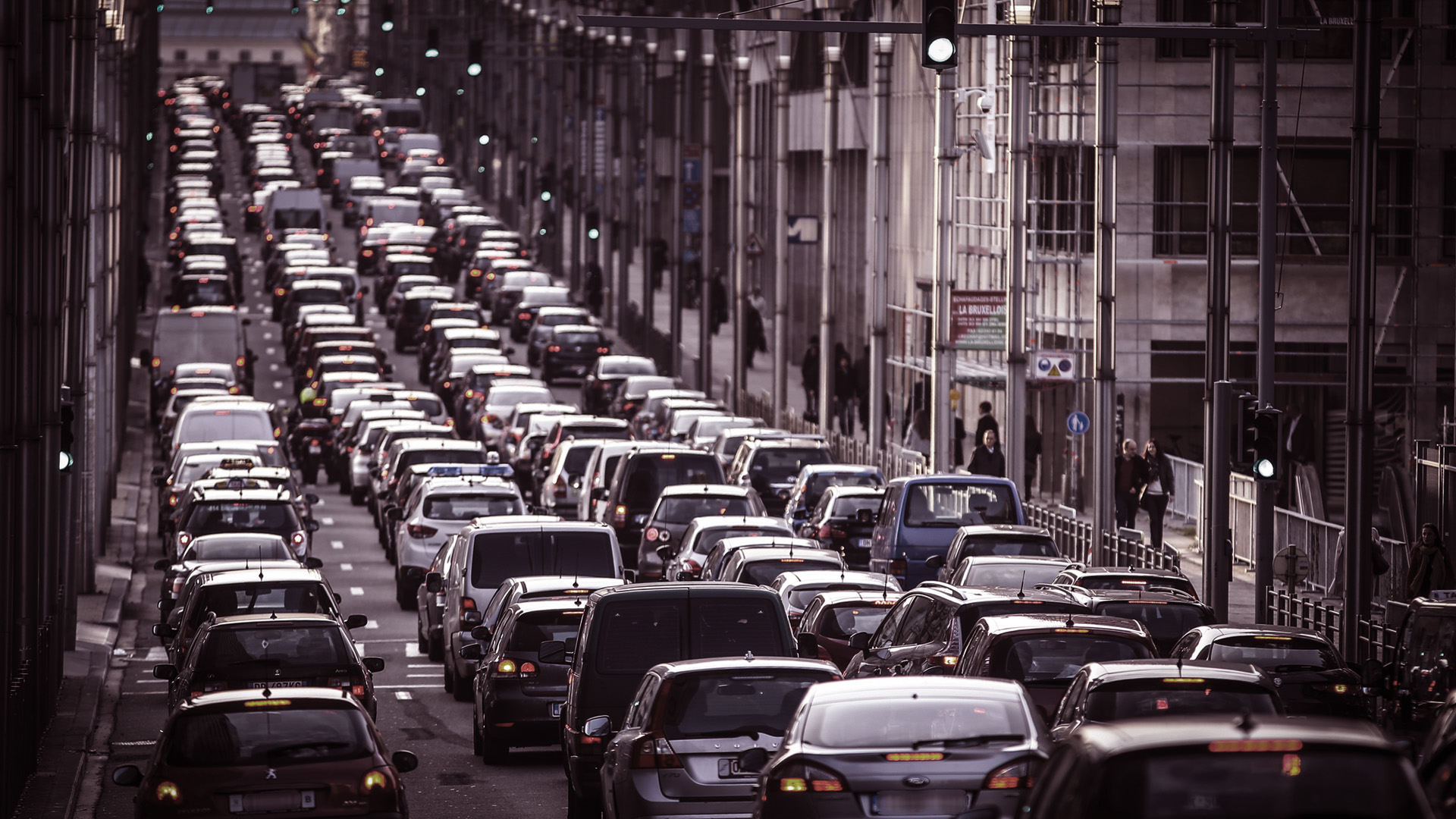 El 90% de los autos de Europa son propulsados por combustibles fósiles. Será el cambio más grande de la historia de la movilidad para el hombre