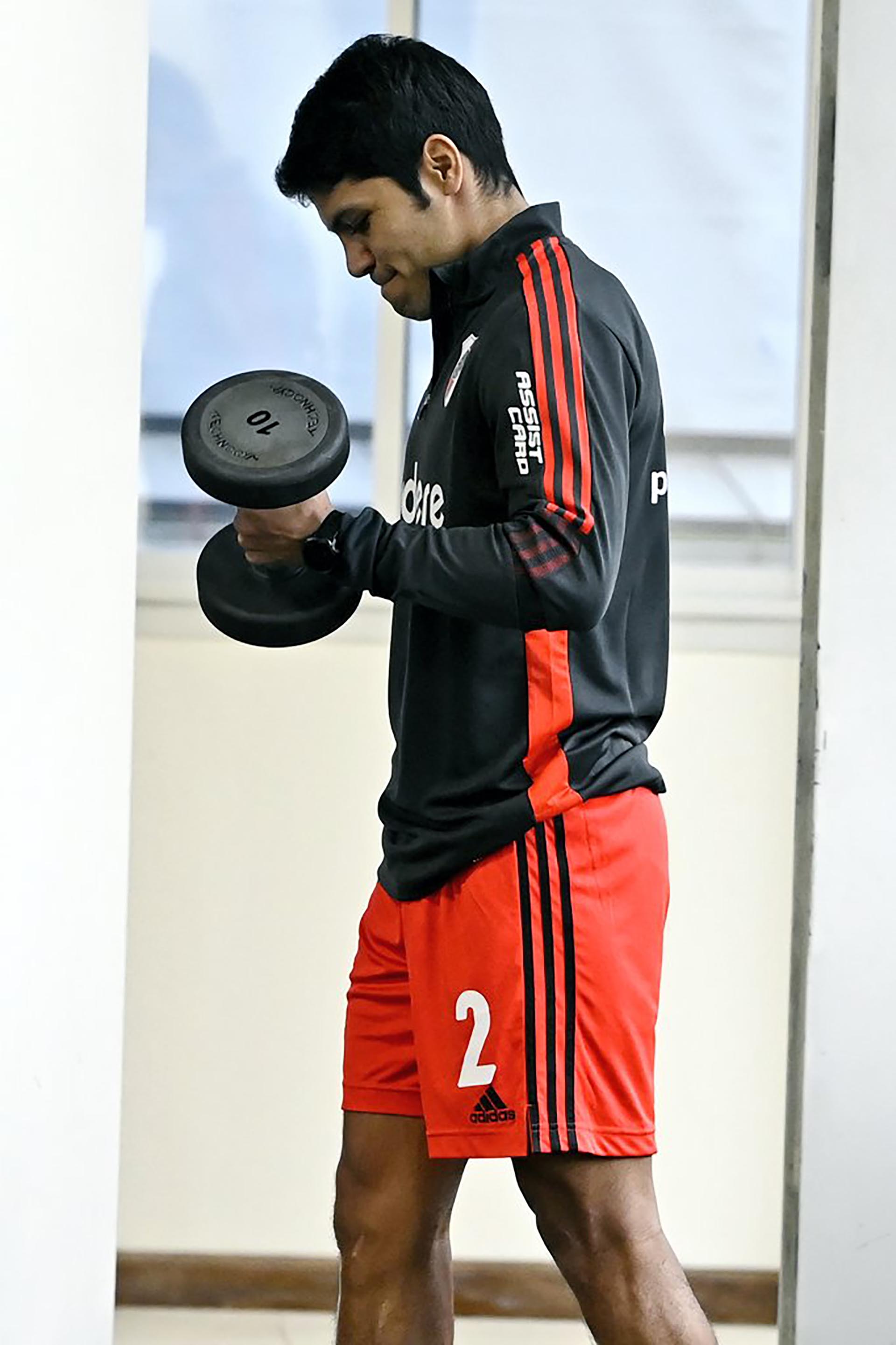 Robert Rojas Resumed Training But Had To Undergo Surgery Due To Swelling In The Operated Area (@Riverplate)