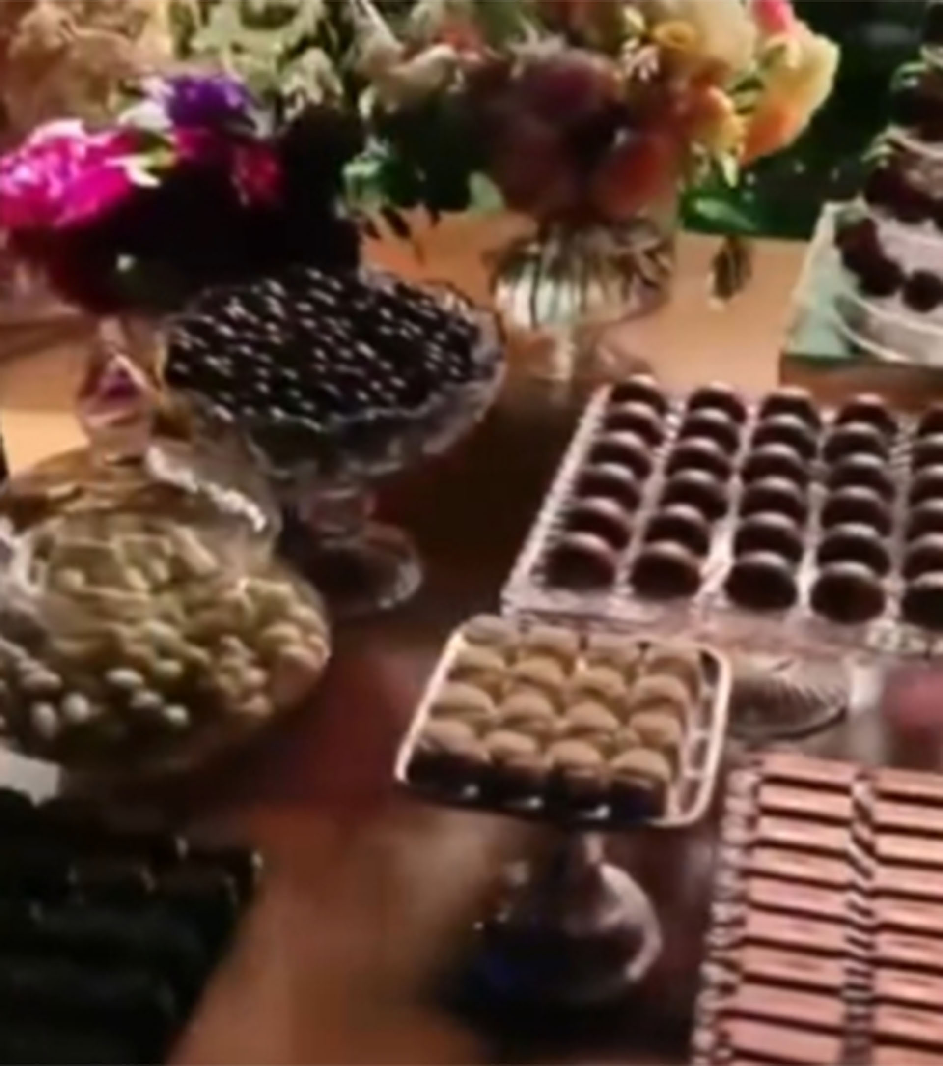 The table of chocolates and chocolates for Yanina Latorre's birthday