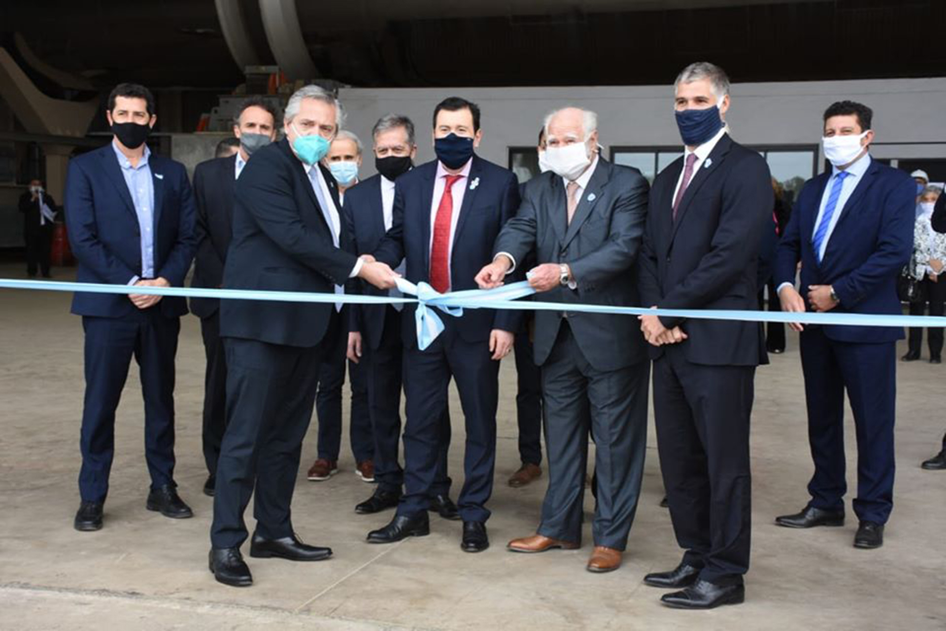 El jefe de Estado inauguró la Planta MegaAlfalfa Argentina S.A. ubicada en la Ciudad de Forres 