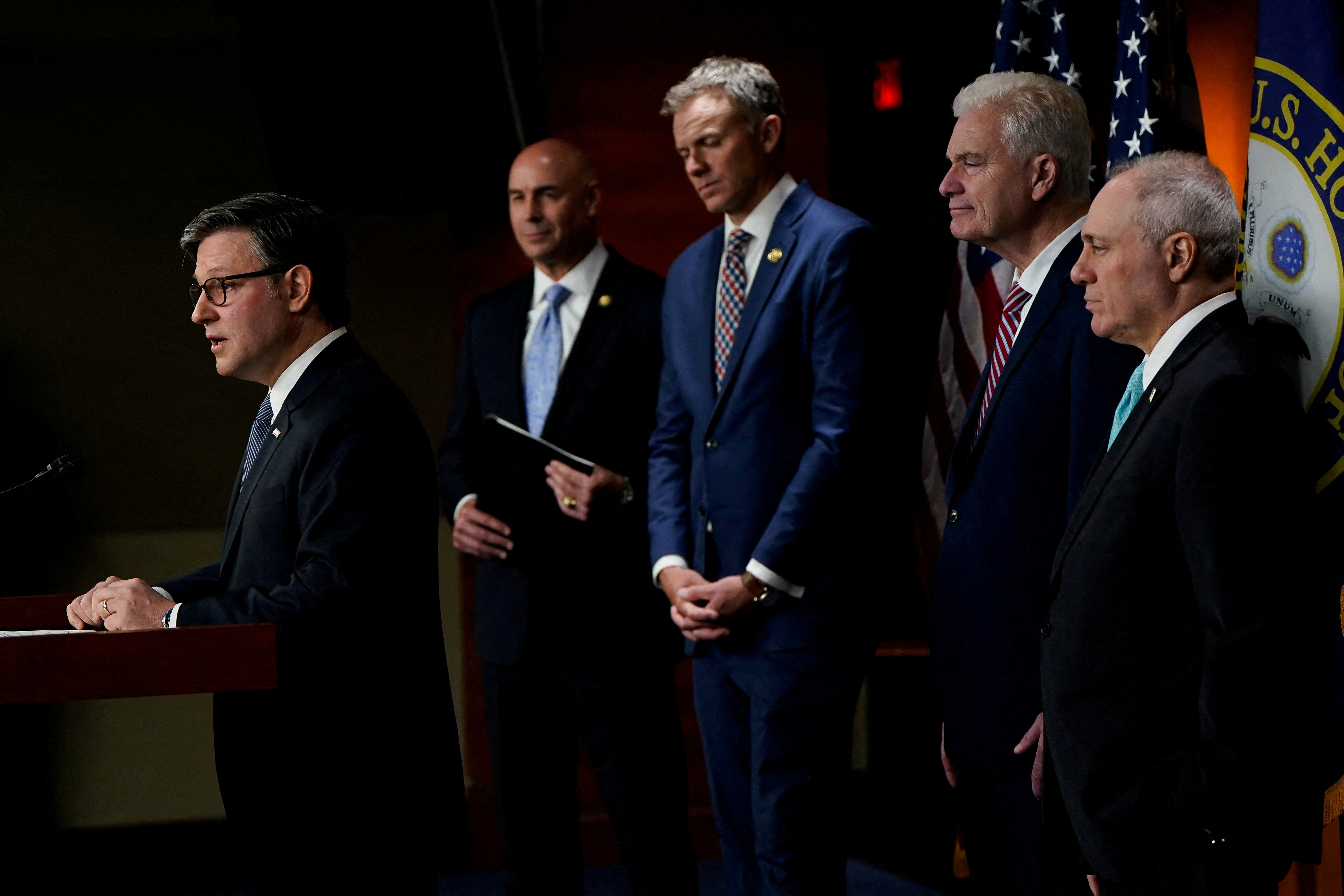 Los republicanos bloquearon la votaci&oacute;n de una resoluci&oacute;n que obligaba a Trump a finalizar la guerra contra Ir&aacute;n